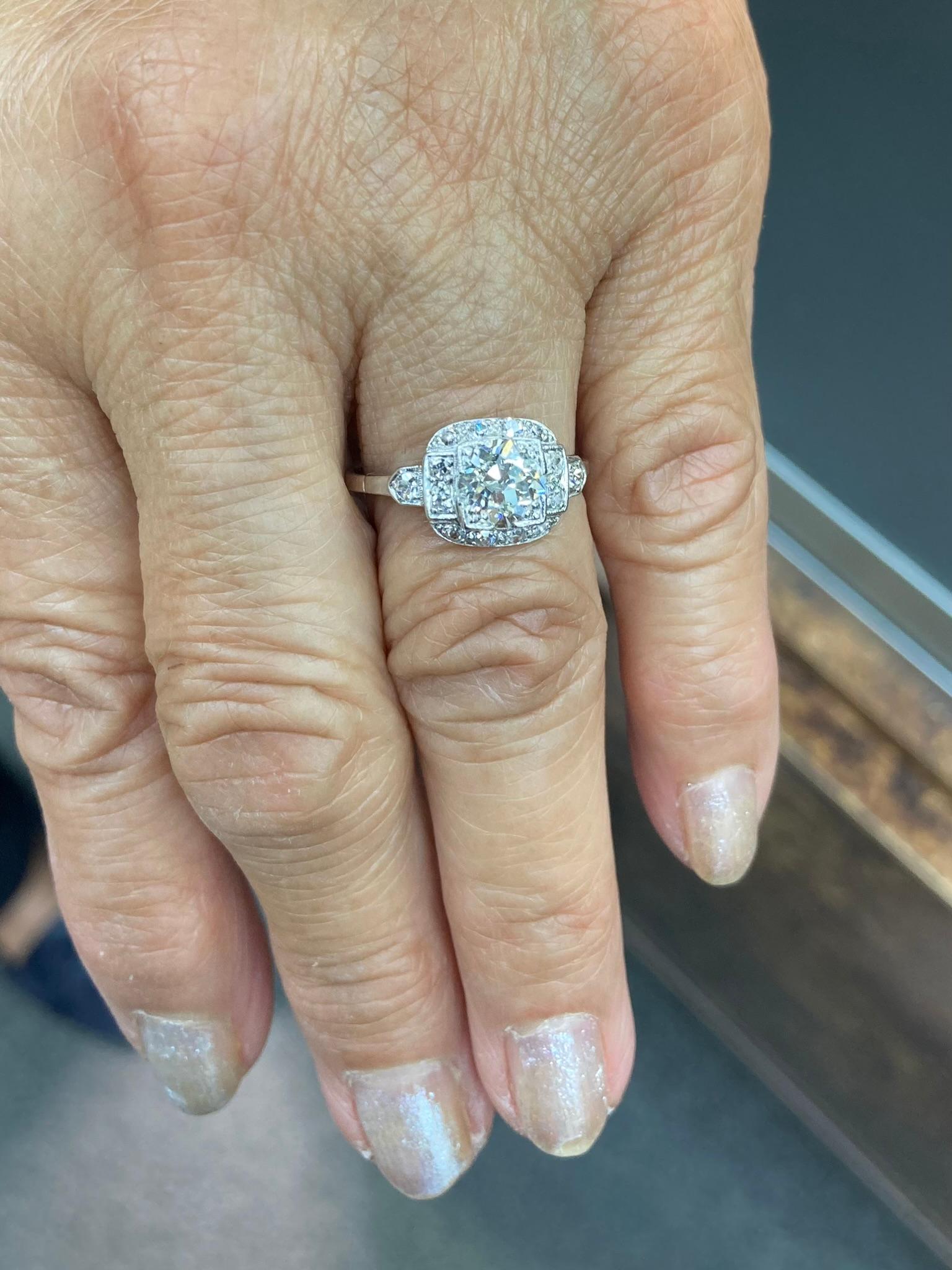 GIA Report Certified 1.02 Carat Old European-Cut Diamond Platinum Engagement Rin In Good Condition For Sale In Los Angeles, CA