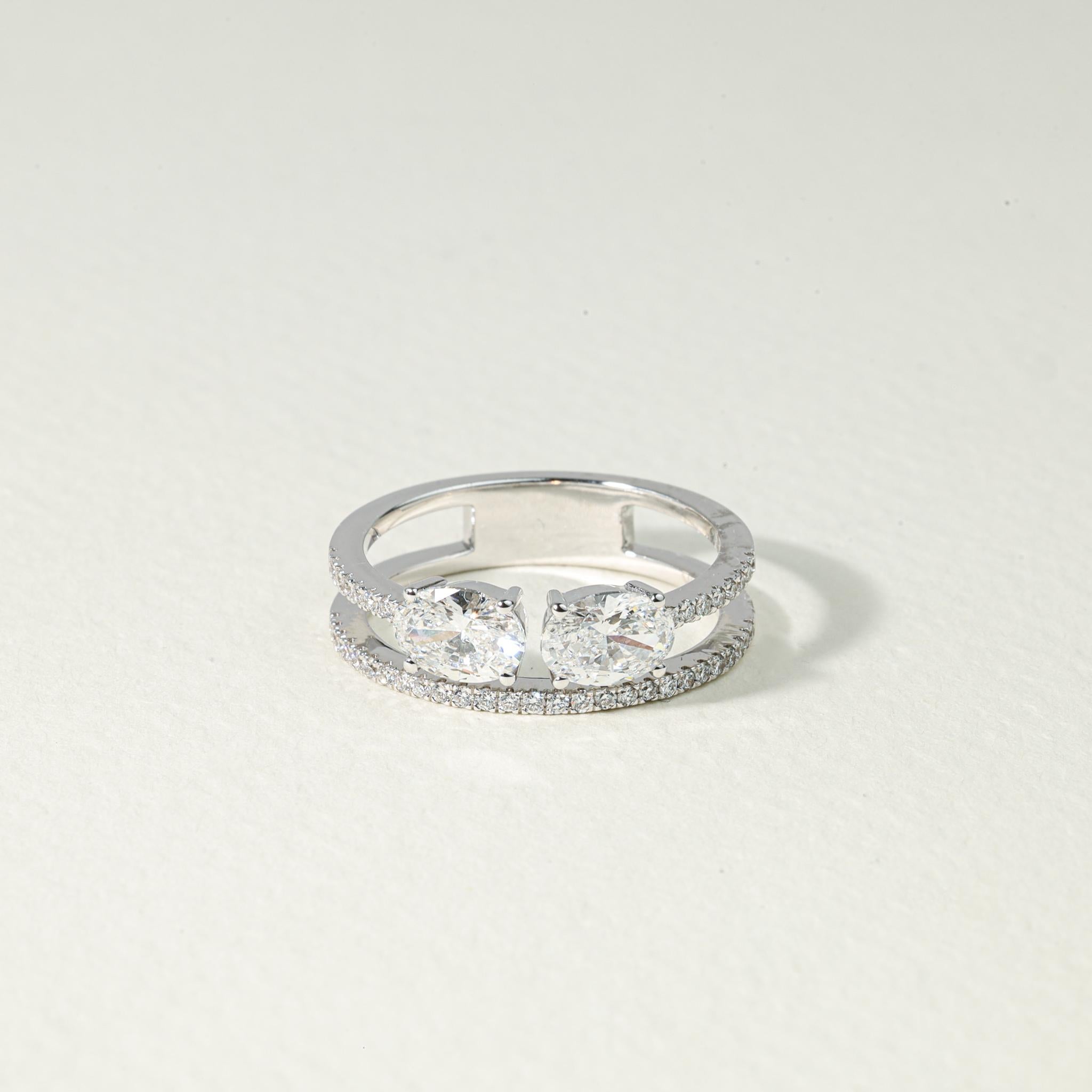 GIA Certified 1.4ct Oval-Cut Diamond Toi et Moi Engagement Ring in 18K WhiteGold For Sale 1