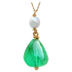 GIA Report Certified 14.80 Carat Colombian Emerald Pearl 18k Yellow Gold Pendant