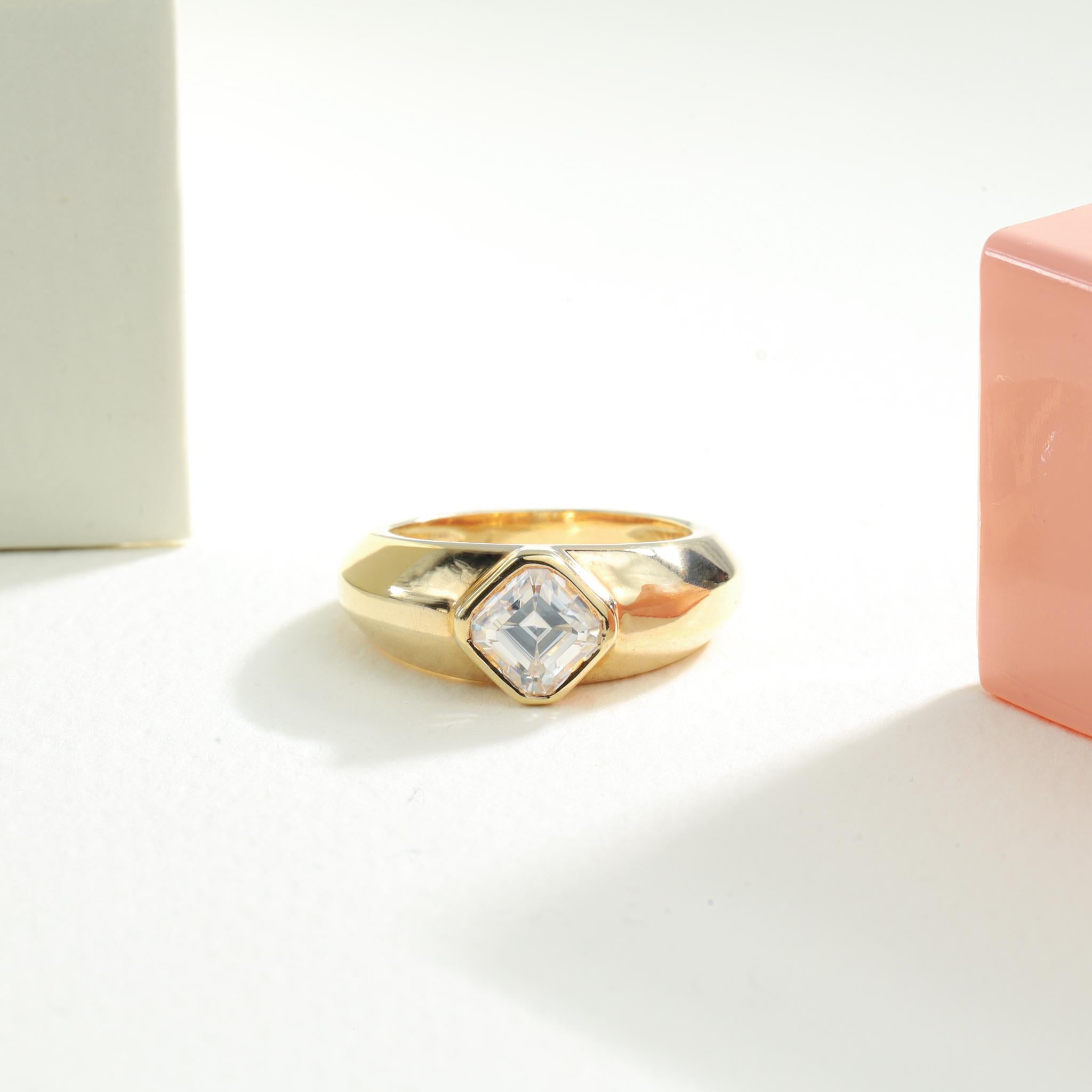 GIA Report Certified 1.5 Carat E VS Asscher Cut Diamond in 18k Gold Signet Ring  For Sale 5
