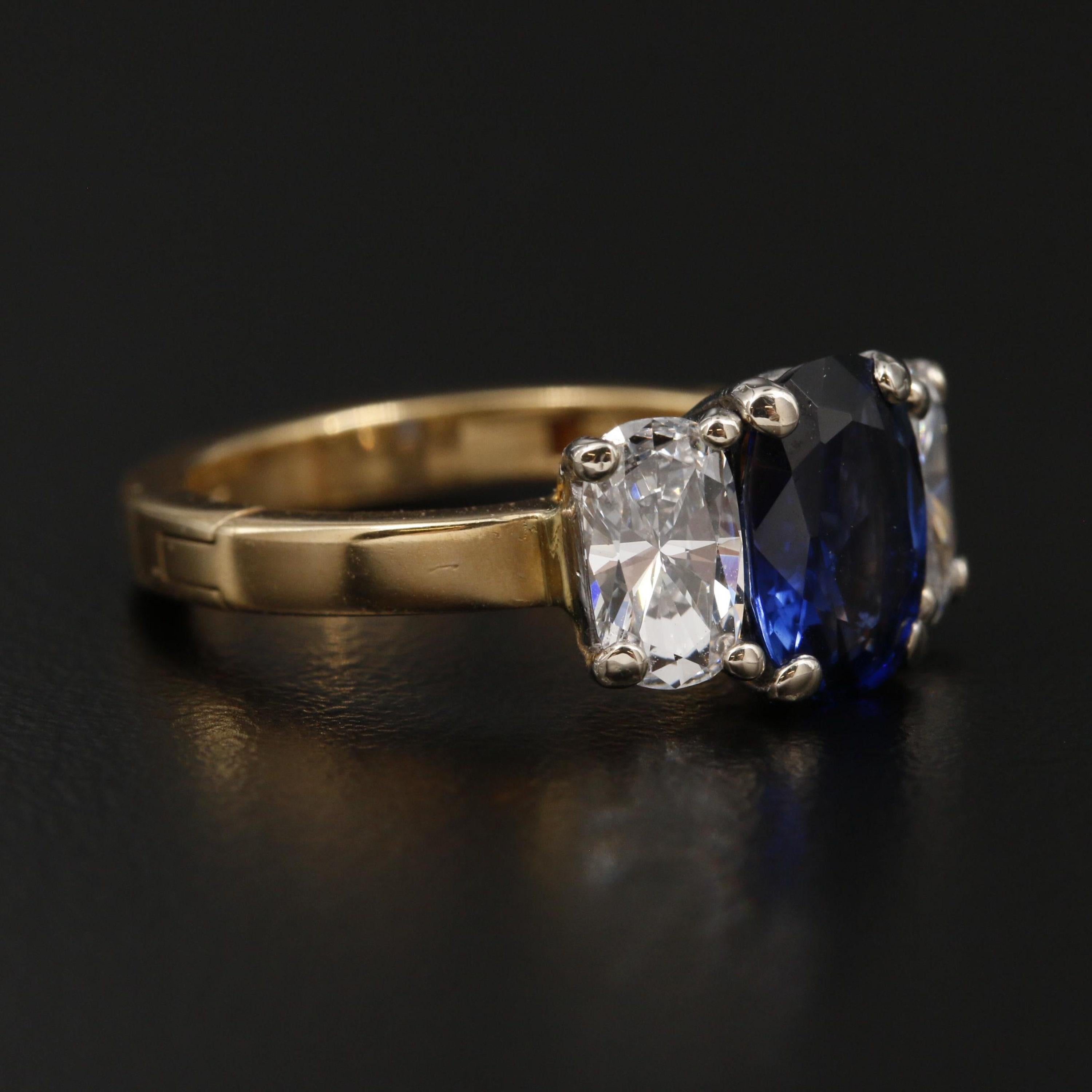 For Sale:  MInimalist 2.02 Carat Sapphire and Diamond Yellow Gold Engagement Ring  6
