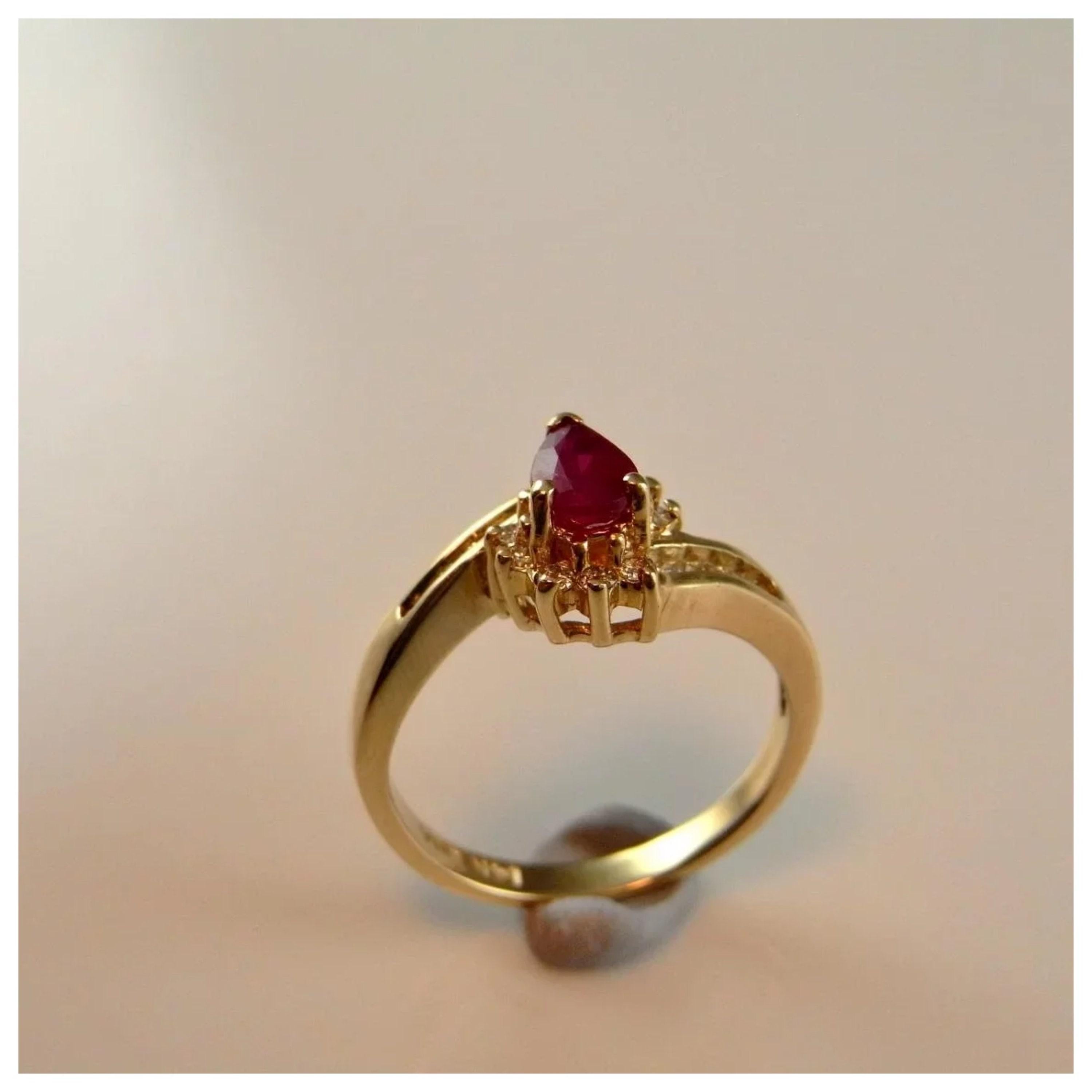 For Sale:  Certified Pear Cut Ruby and Diamond Yellow Gold Engagement Ring Wedding Ring 2
