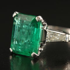 Art Deco 2.8 Carat Emerald and Diamond White Gold Cocktail Ring Engagement Ring