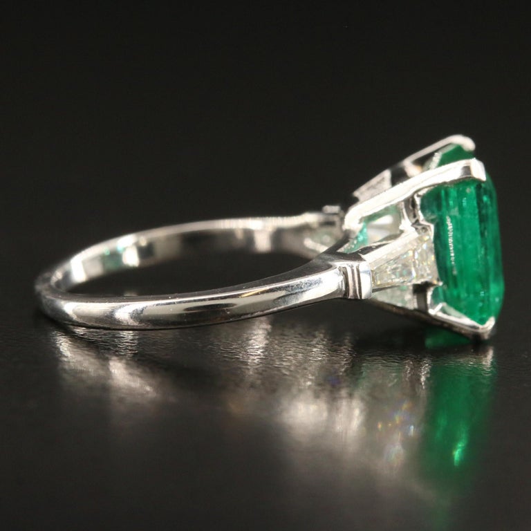 For Sale:  Art Deco 2.8 Carat Emerald and Diamond White Gold Cocktail Ring Engagement Ring 5