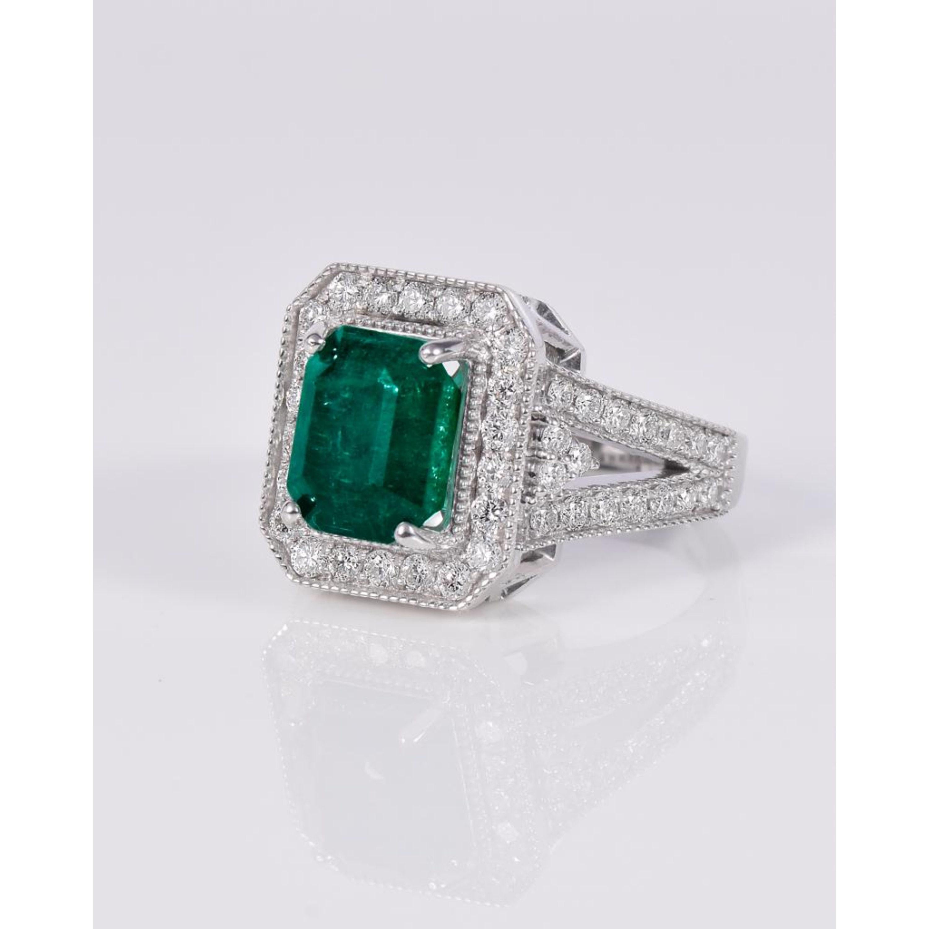 For Sale:  Art Deco 3.01 Carat Emerald and Diamond White Gold Engagement Ring Wedding Ring 2