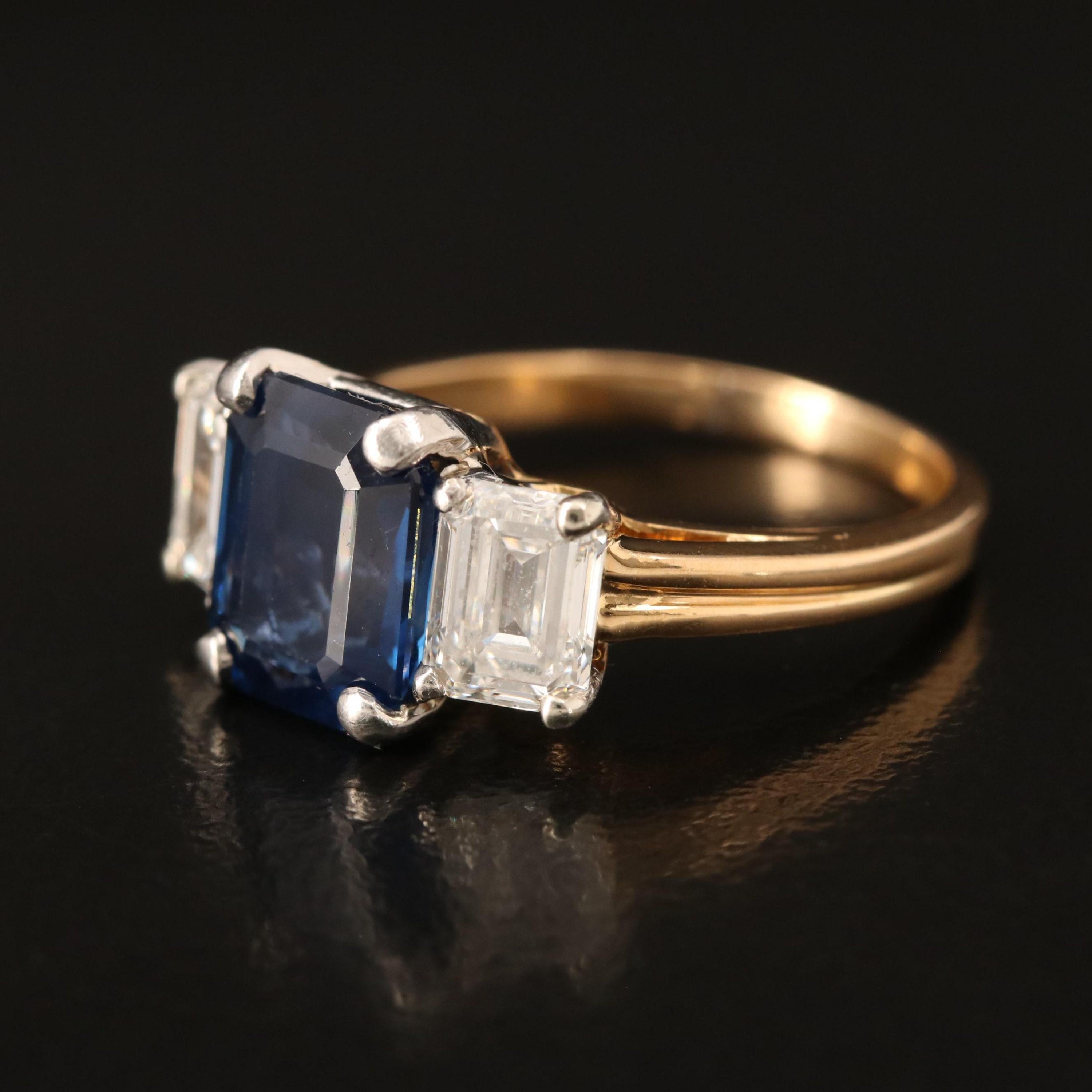 For Sale:  Certified 3.29 Carat Sapphire and Diamond Yellow Gold Engagement Ring 2