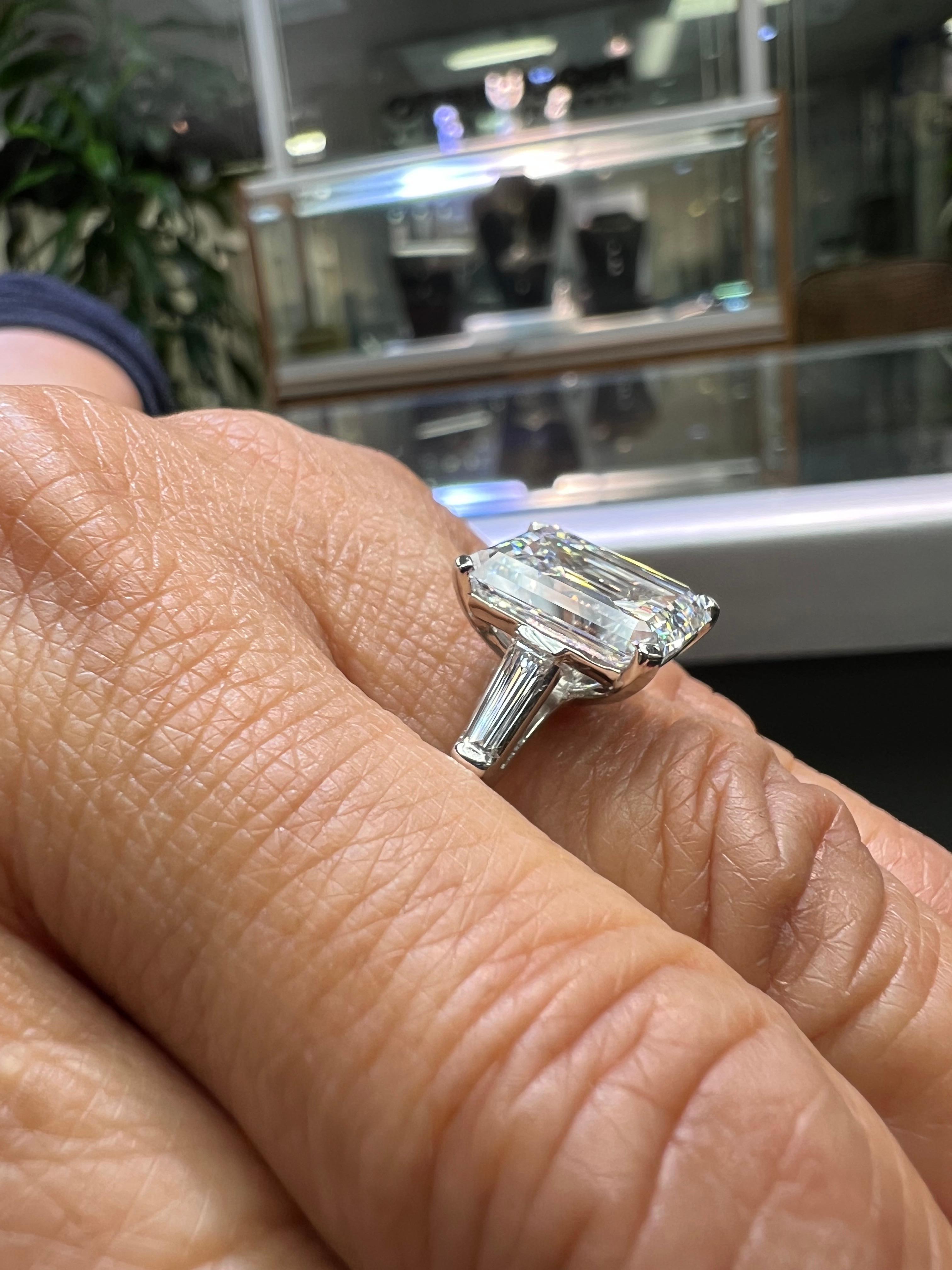 GIA Report Certified 5.31 Carat E VVS1 Emerald Cut Diamond Engagement Ring For Sale 4