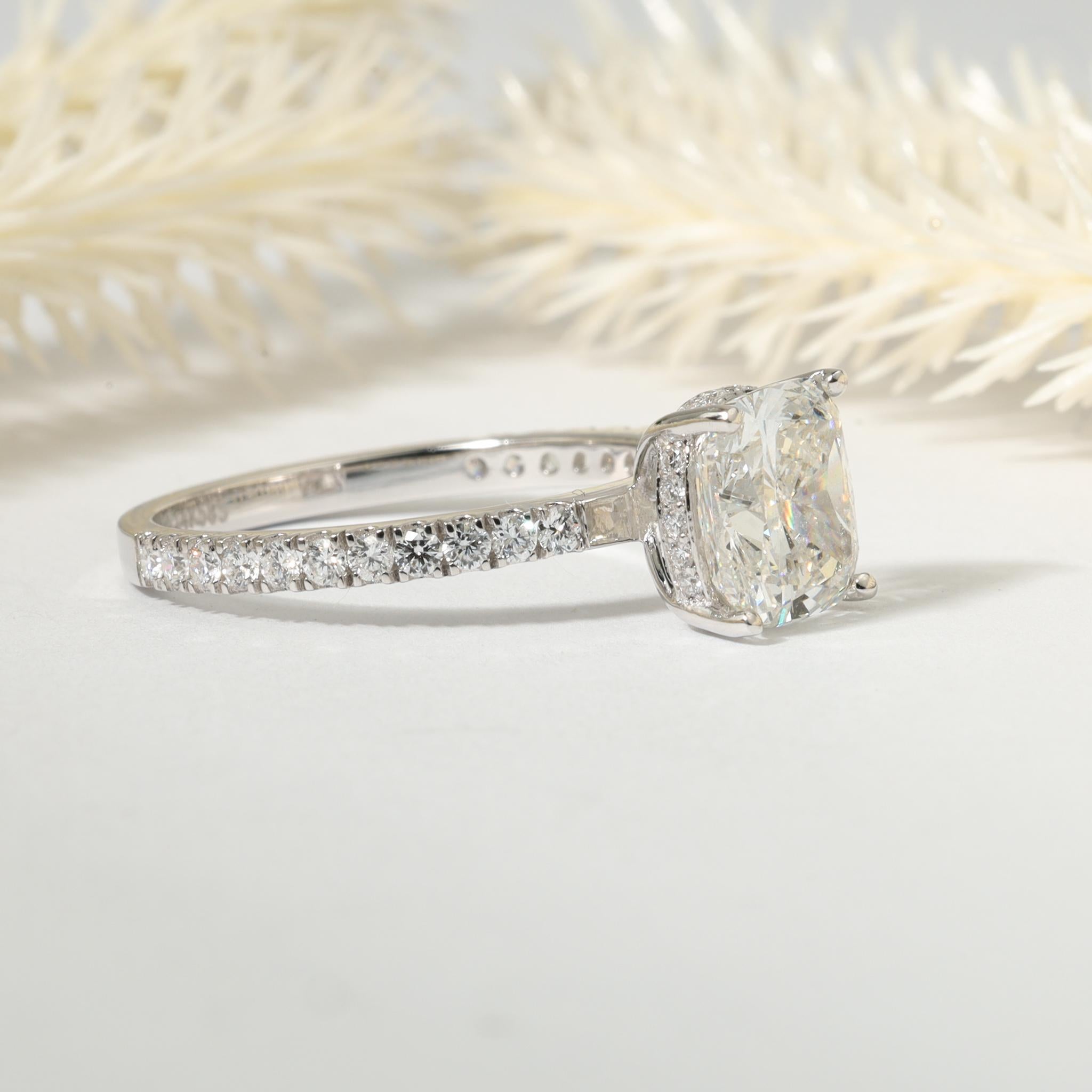 GIA Report Certified Cushion Cut E VS 2 Carat Diamond Solitaire Ring 18k White For Sale 1