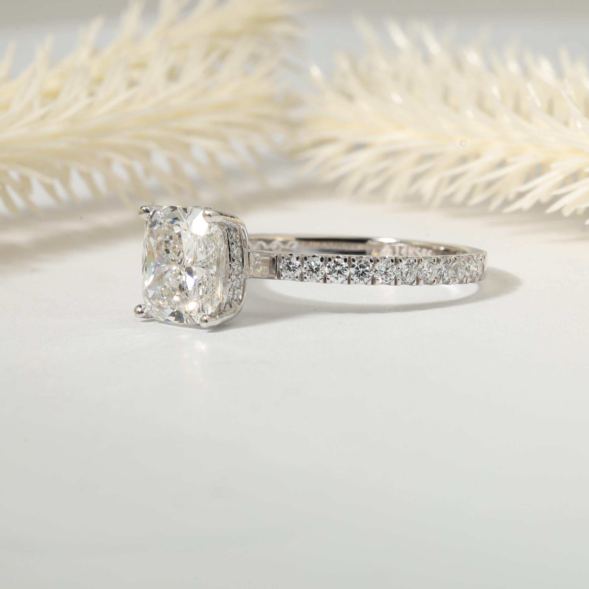 Art Deco GIA Report Certified Cushion Cut E VS 2 Carat Diamond Solitaire Ring Platinum For Sale