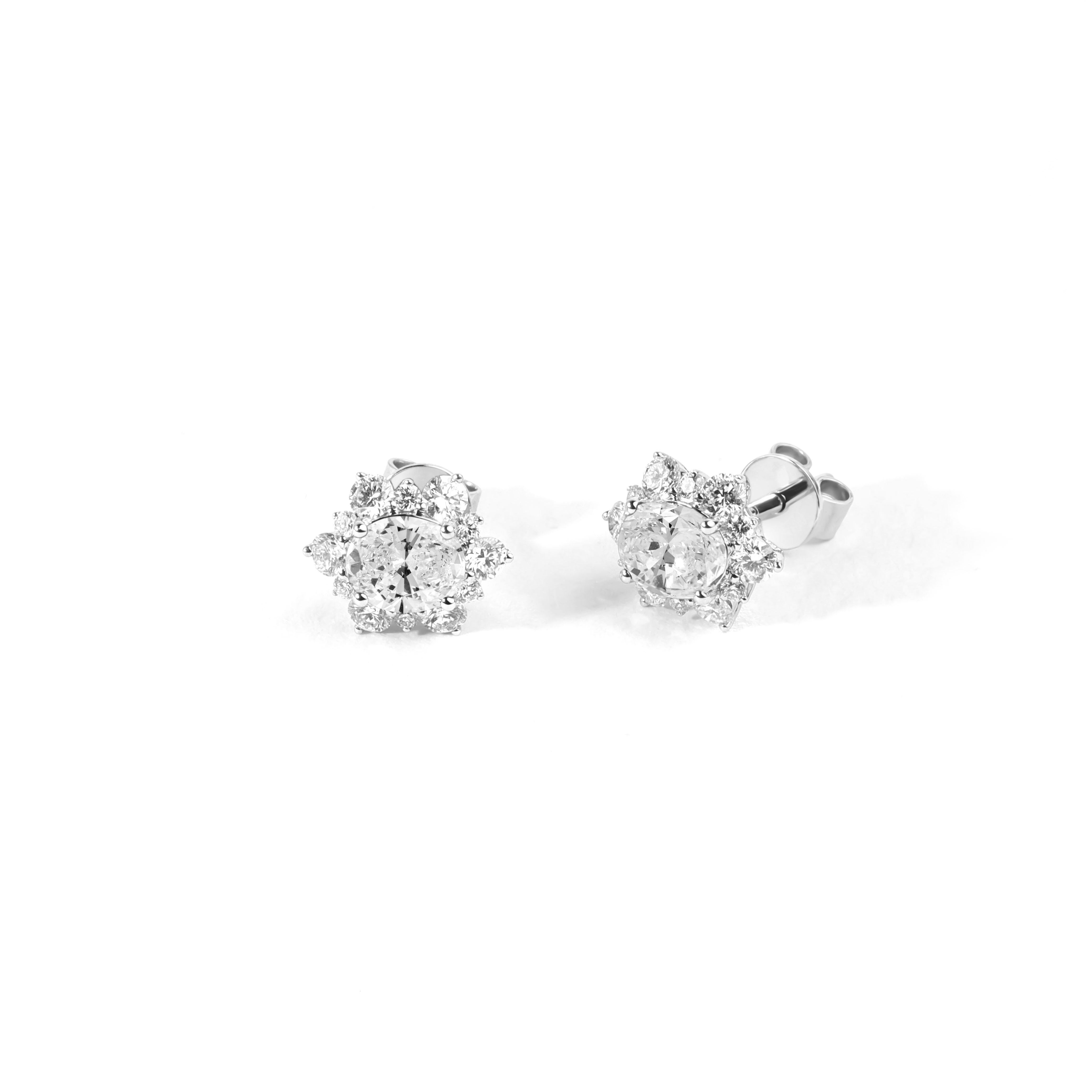 Art Deco GIA Report Certified Diamond Halo Oval Cut Stud Earrings, 18k white gold For Sale