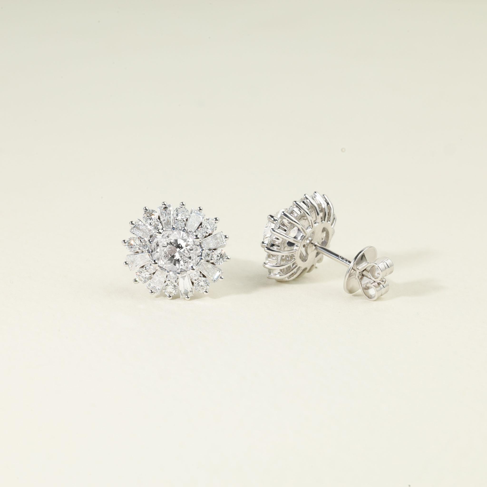 Women's GIA Report Certified Diamond Halo Oval Cut Stud Earrings for her, 18k white gold For Sale