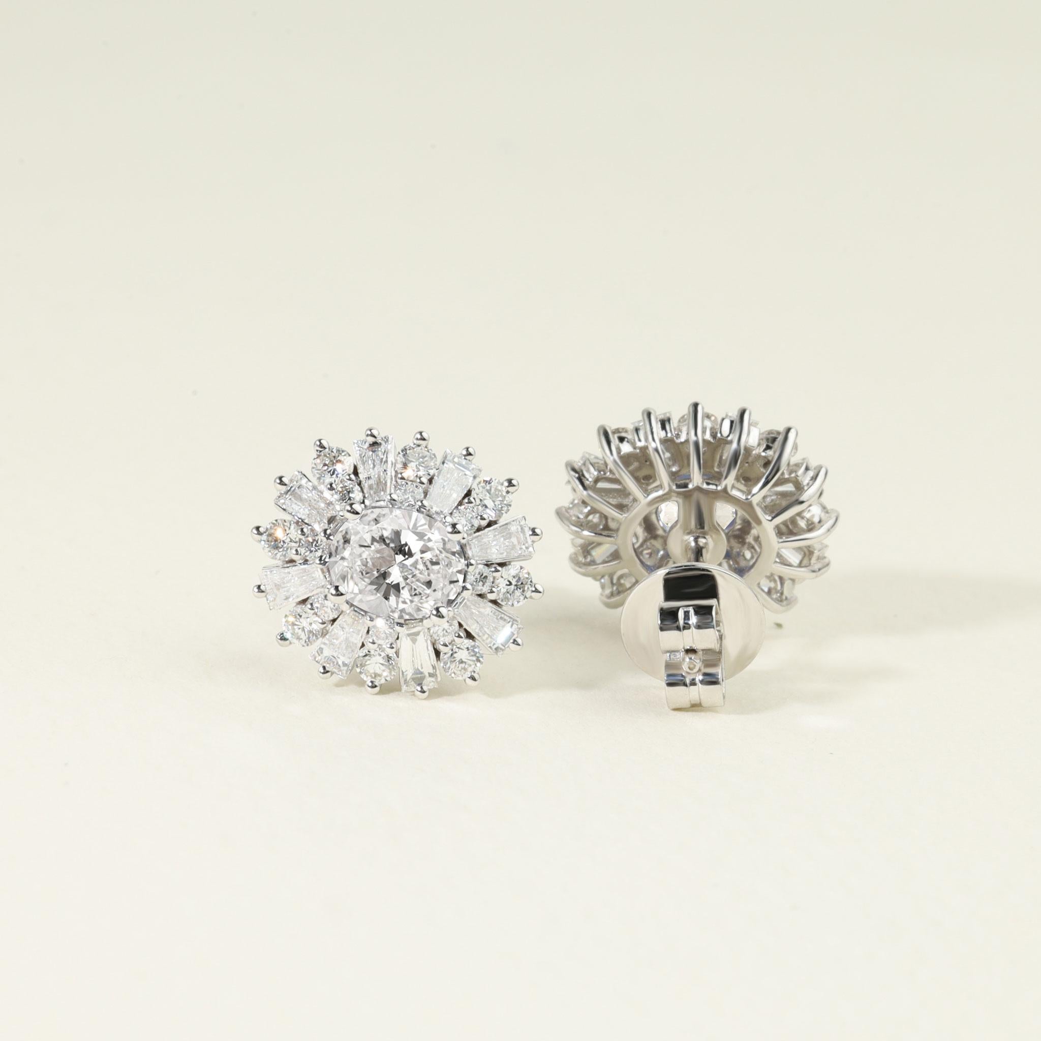 GIA Report Certified Diamond Halo Oval Cut Stud Earrings for her, 18k white gold For Sale 1