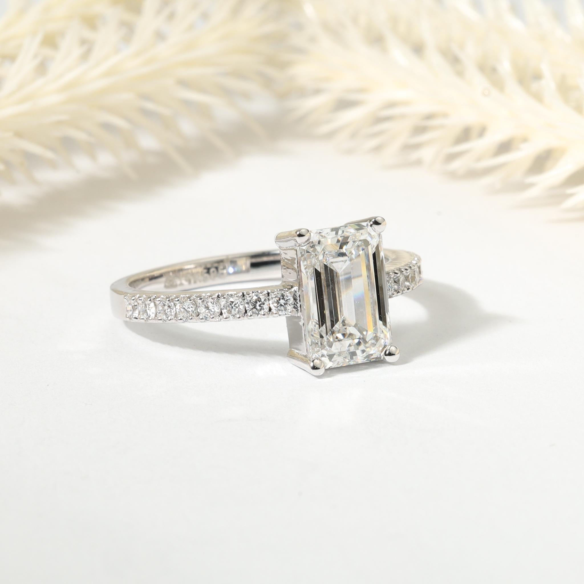 2 Carat Emerald Cut Diamond Solitaire Ring in Platinum, GIA Certified, Art Deco For Sale 7