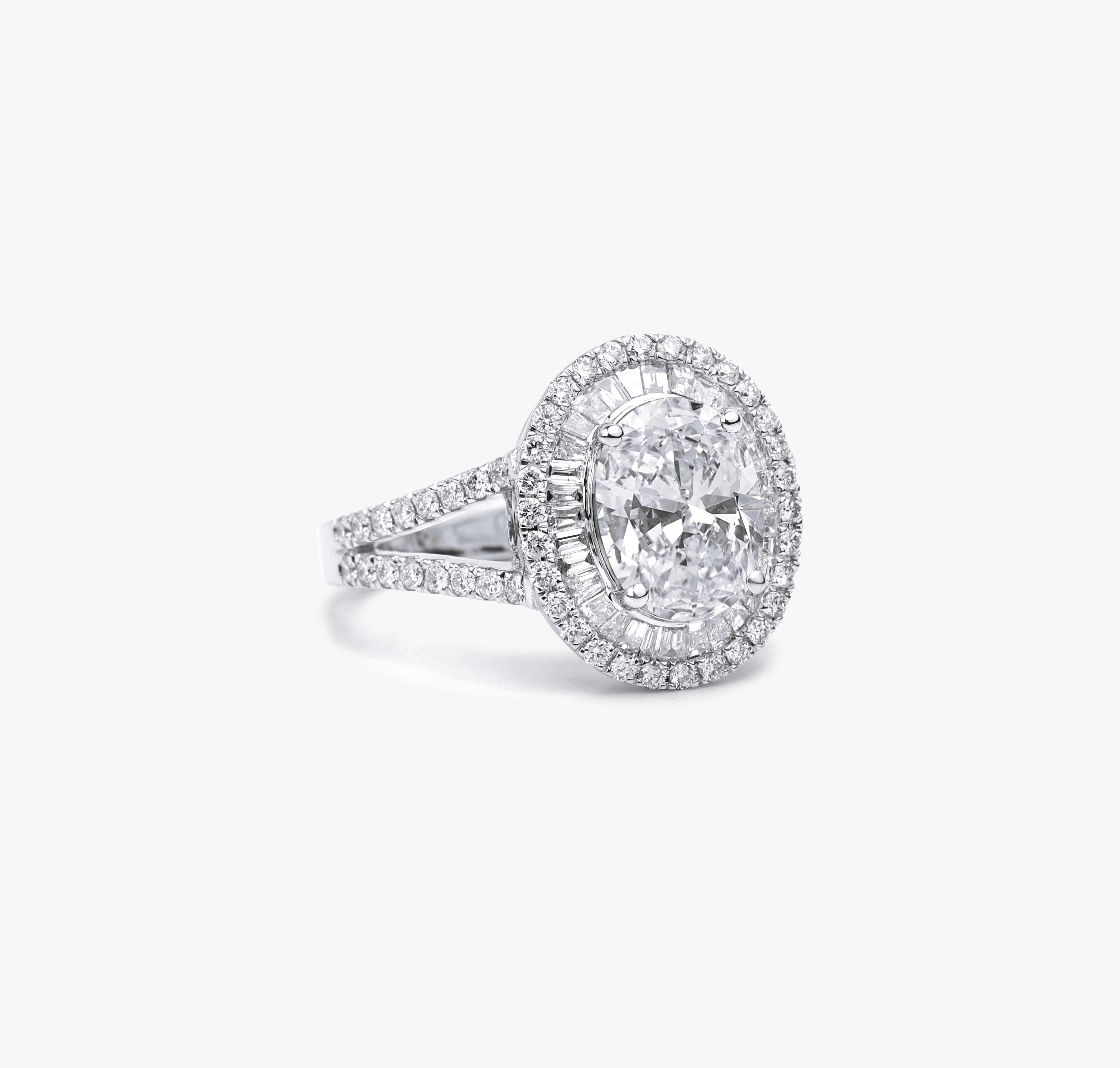 GIA-Bericht zertifizierter F VS 3 Karat Ovalschliff Diamant-Verlobungsring mit doppeltem Halo (Art déco) im Angebot