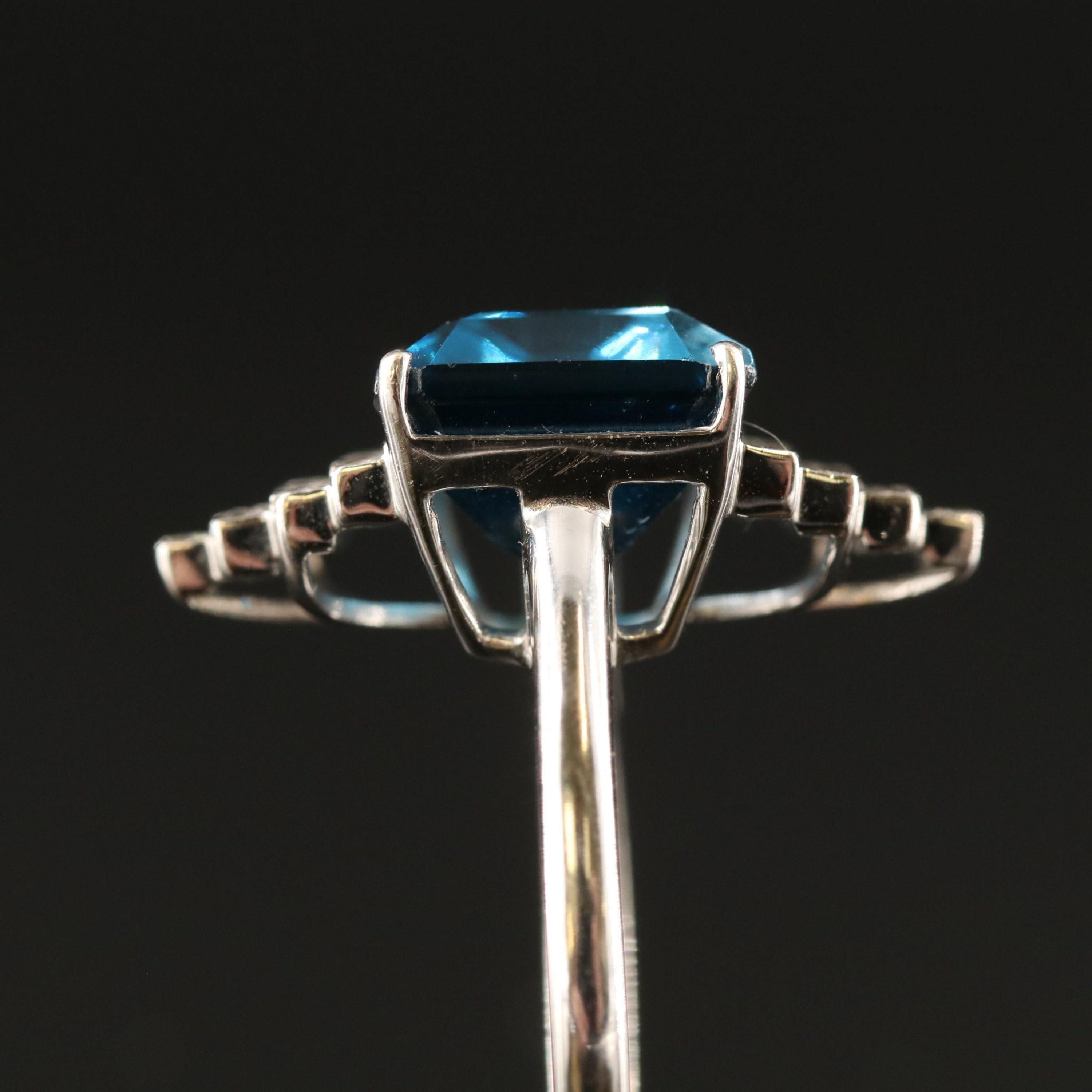 in vendita:  Anello di fidanzamento in oro bianco con diamante blu antico da 8 carati Anello da cocktail 6
