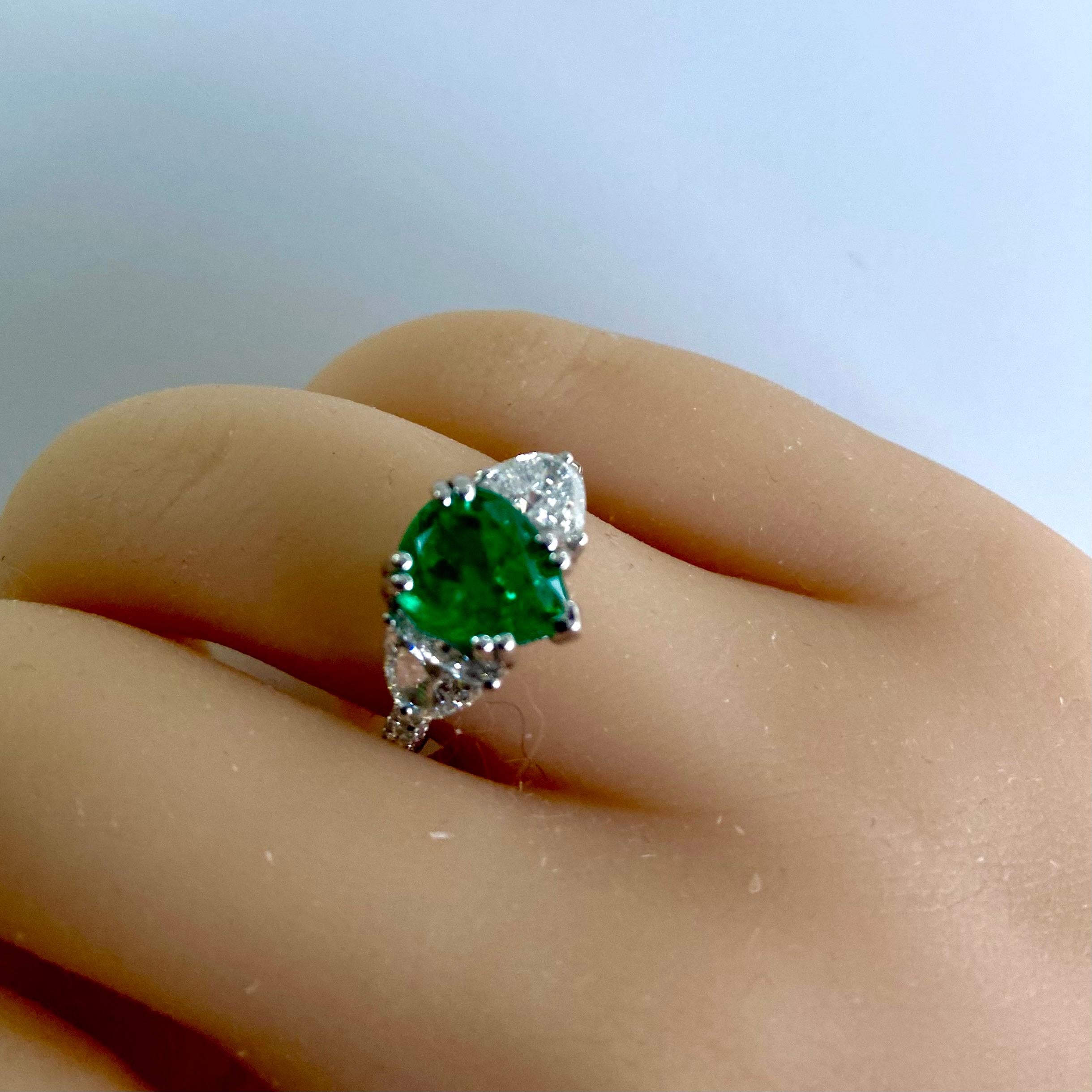 GIA Certified Colombian Pear Emerald Diamond 3.35 Carat 18 Karat Gold Ring For Sale 2