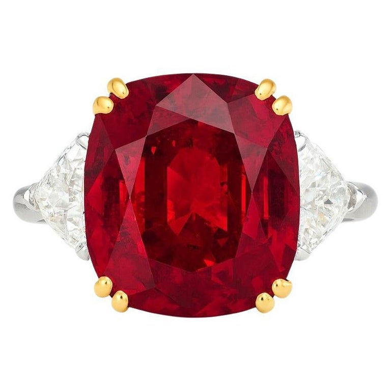 Anello di rubini e diamanti del Mozambico con referto GIA in vendita