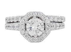 Verlobungsring aus 18 Karat Weißgold mit GIA-Diamant-Halo im runden Brillantschliff