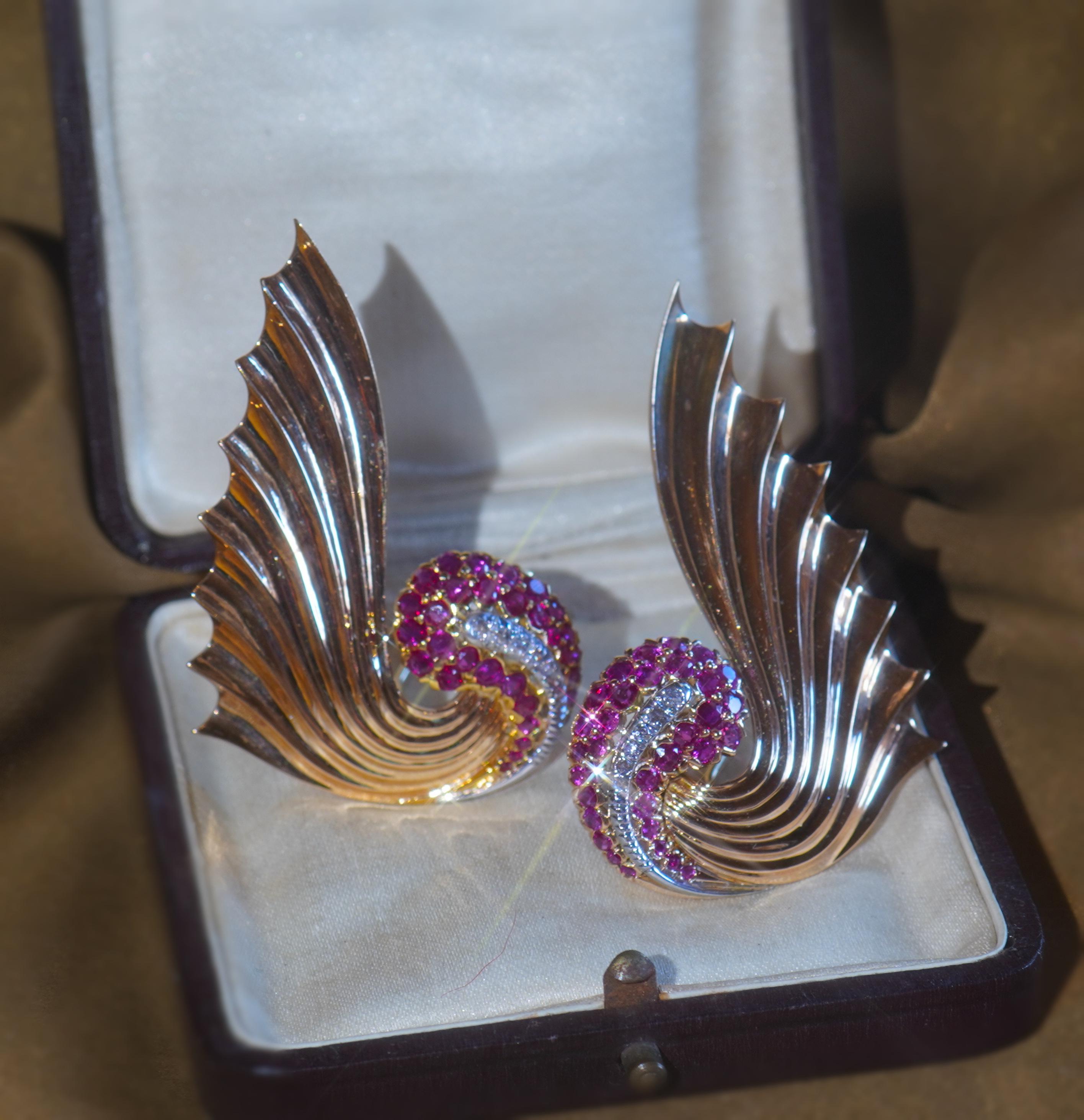 GIA Ruby No Heat Burma Diamond 14k Vintage Certified Huge Fine 4.30 TCW Earrings In Excellent Condition In Sylvania, GA