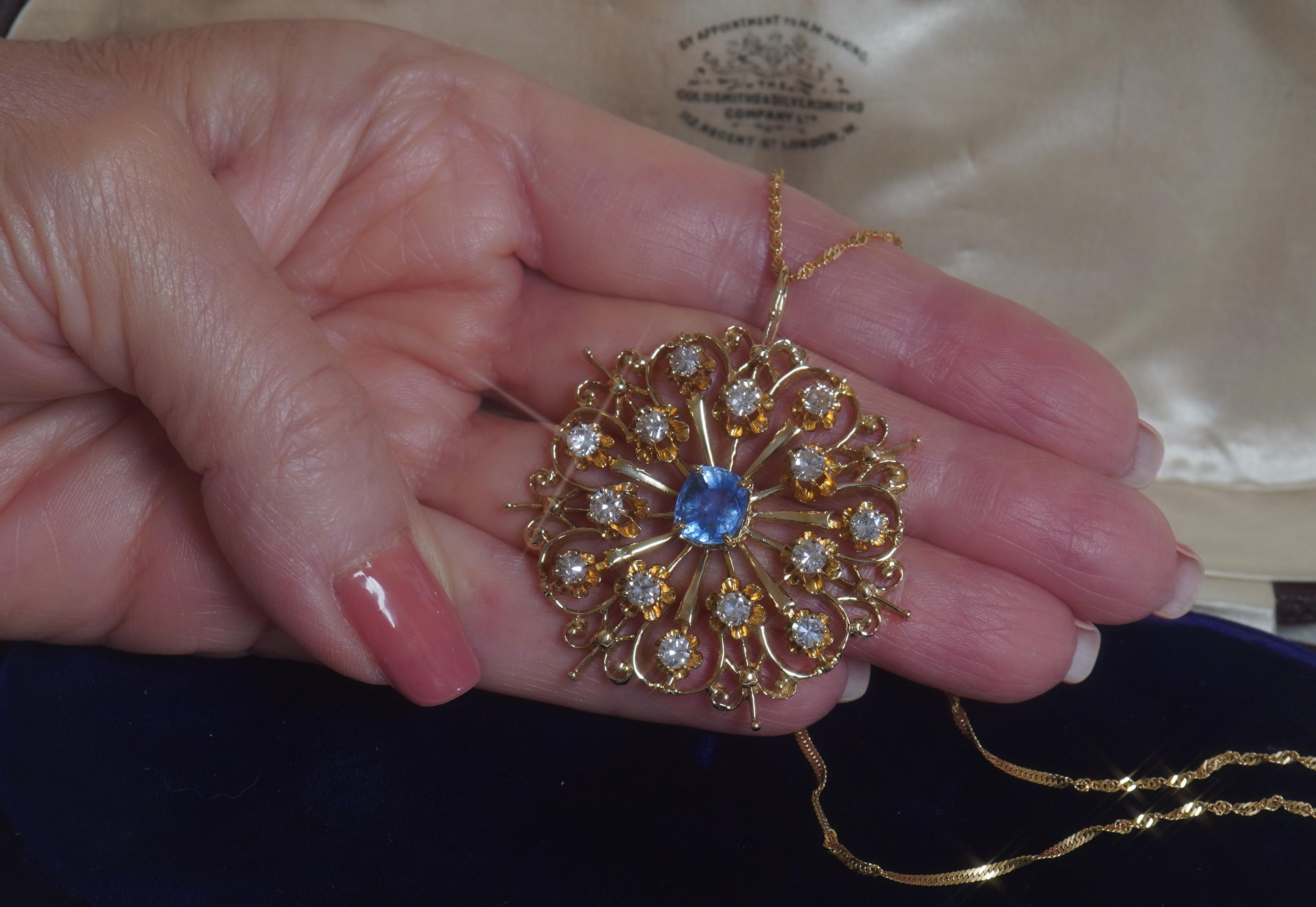 Cushion Cut GIA Sapphire NO Heat Diamond 14K Pendant Vintage Necklace 18K Chain 5.46 Carats For Sale