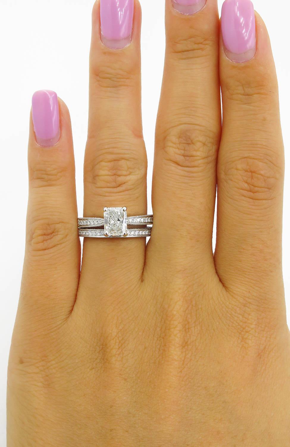 GIA SHY 2,00 Karat Estate Vintage Radiant Diamant Hochzeit Platin Ring im Angebot 7