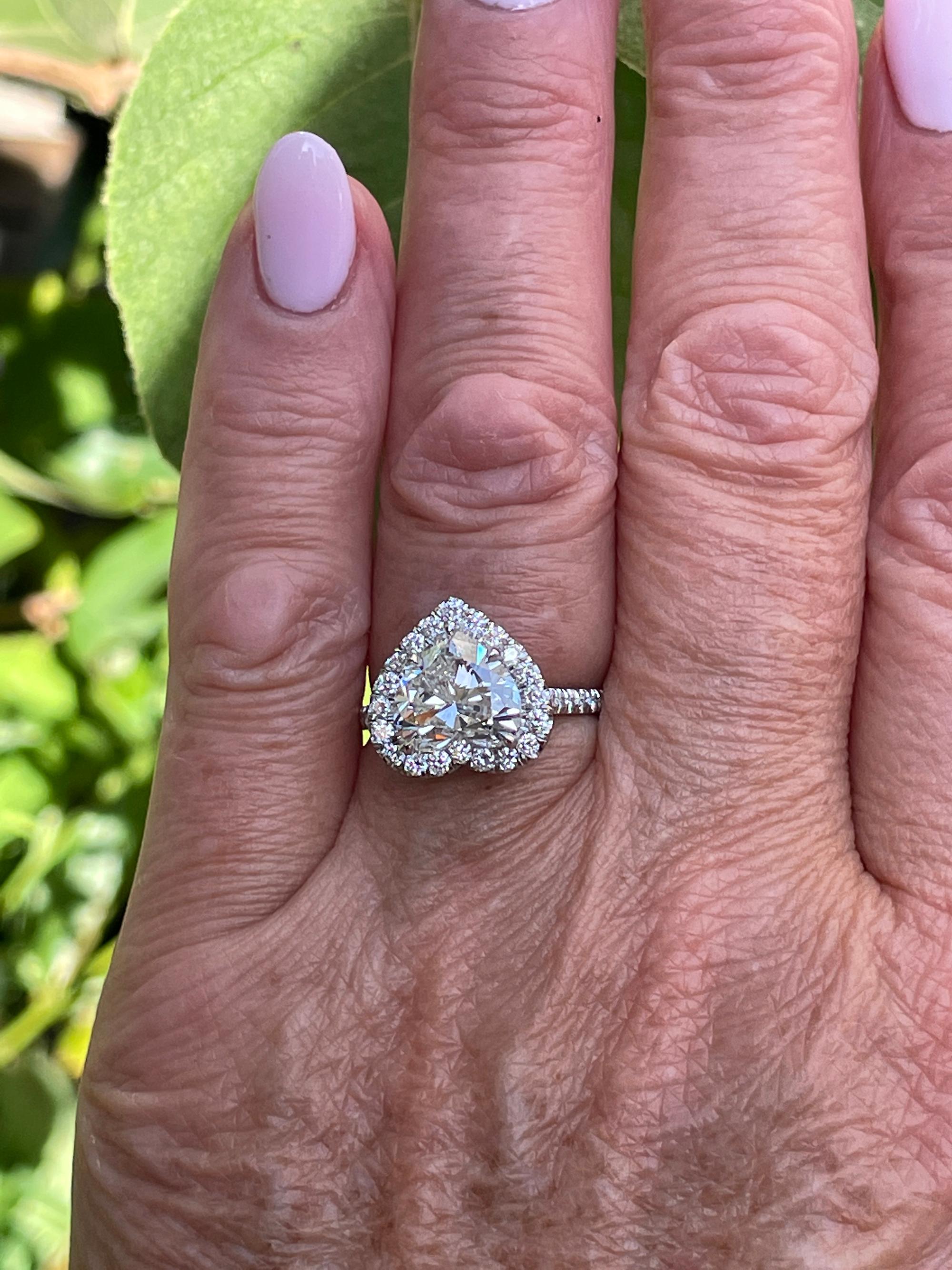 GIA schüchtern 4.0ctw HEART geformt Diamant Halo Anwesen Vintage Engagement Platin Ring im Angebot 14