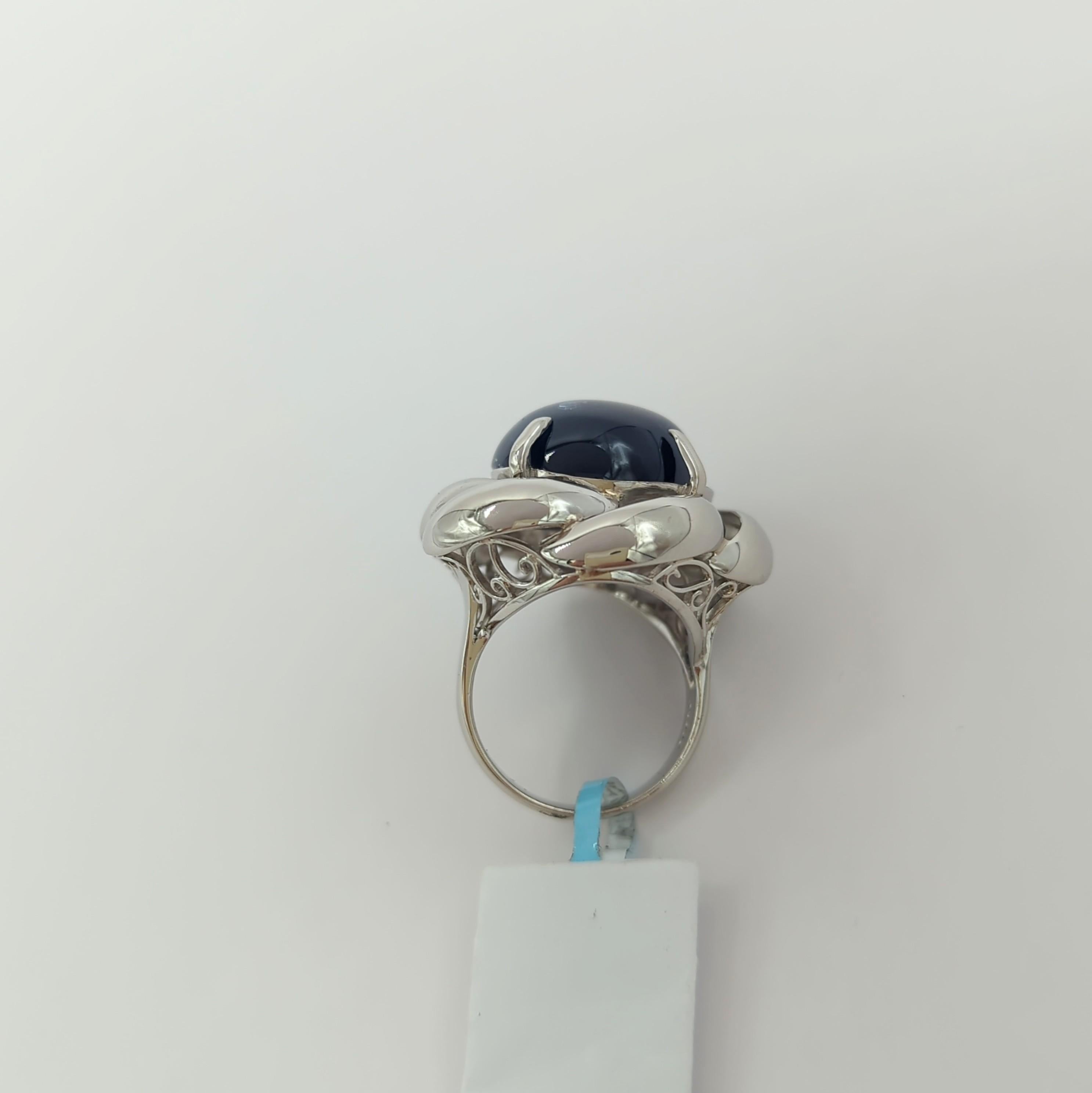 GIA Sri Lanka Blue Sapphire Cabochon Ring in Platinum In New Condition For Sale In Los Angeles, CA