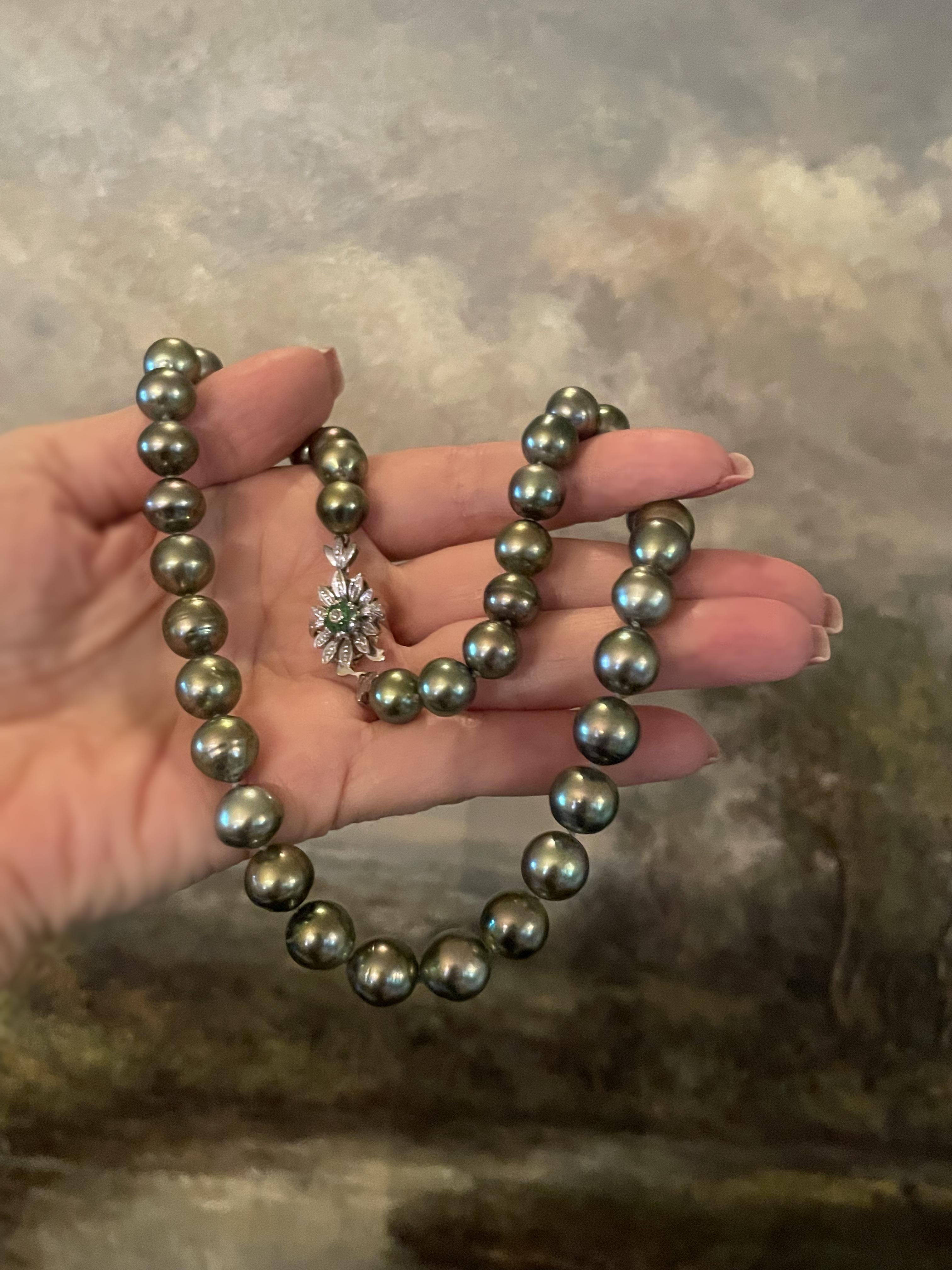 GIA Tahitian Pearl 18K Emerald Diamond Vintage Necklace Strand Fine Huge 11.5 MM Excellent état - En vente à Sylvania, GA