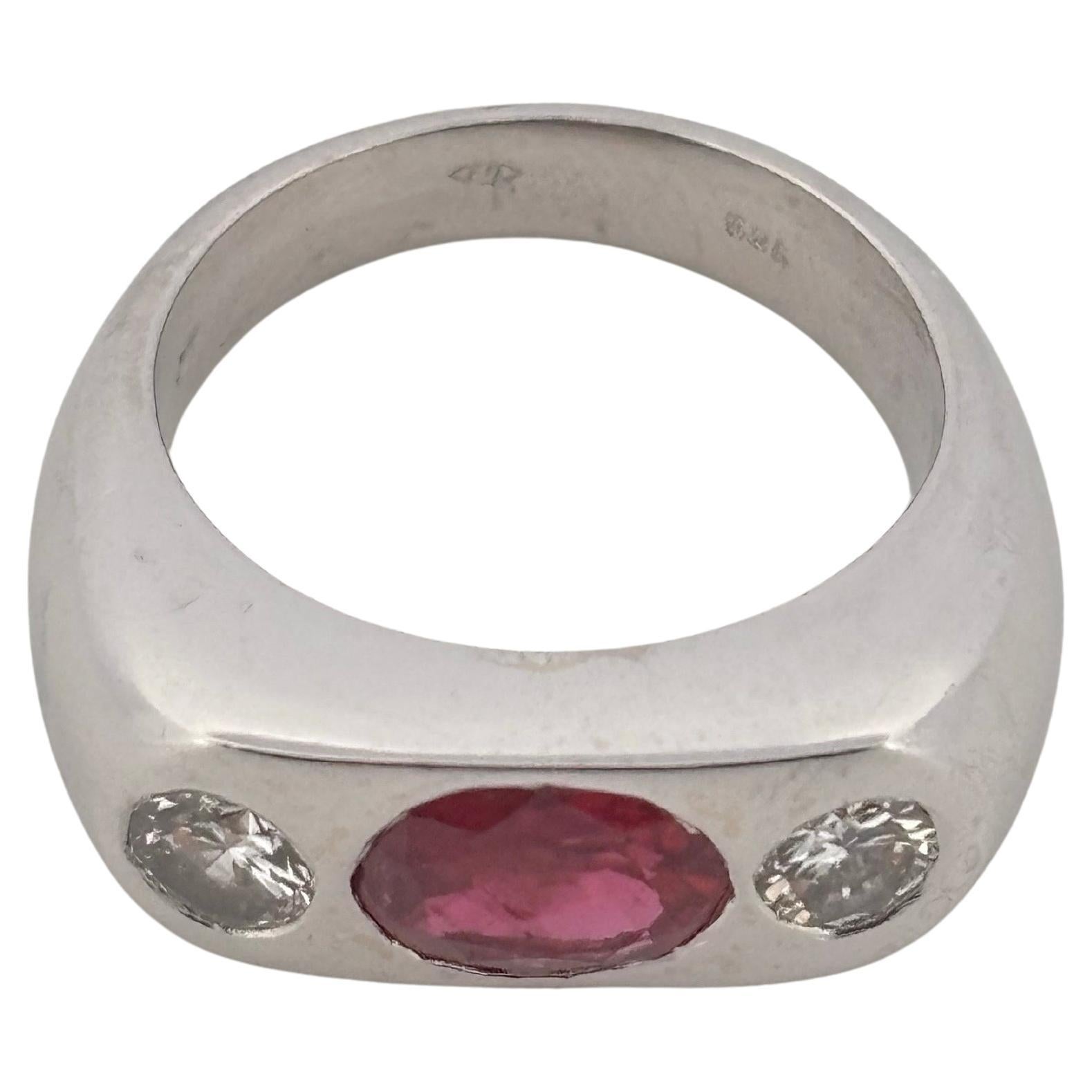 GIA Tailandia Siglo Medio 1,25ctw Rubí Oval 0,60ctw Diamante Redondo Oro Blanco 14K Retro en venta