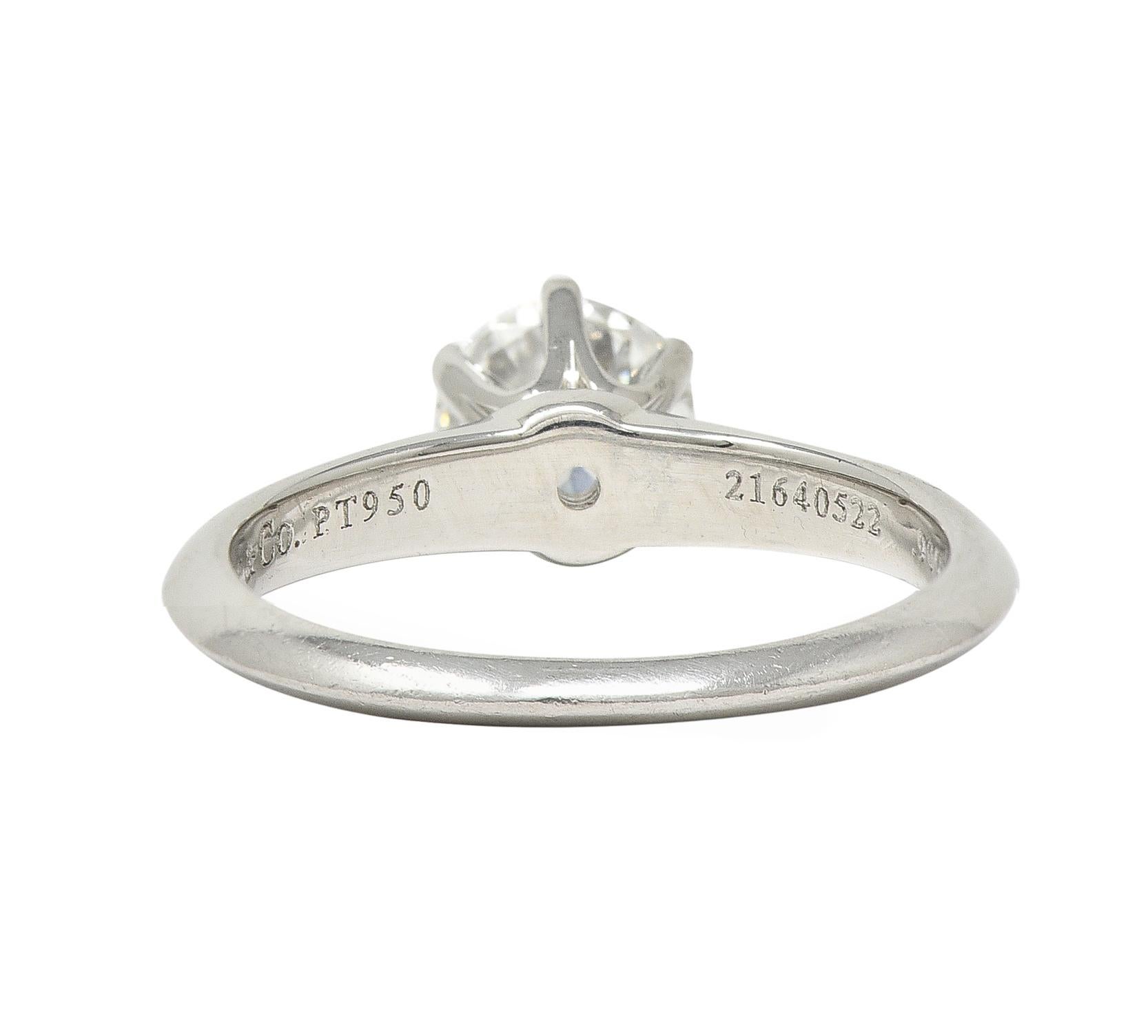 GIA Tiffany & Co. Contemporain  Bague de fiançailles en platine avec un diamant de 0,90 CTW Excellent état - En vente à Philadelphia, PA