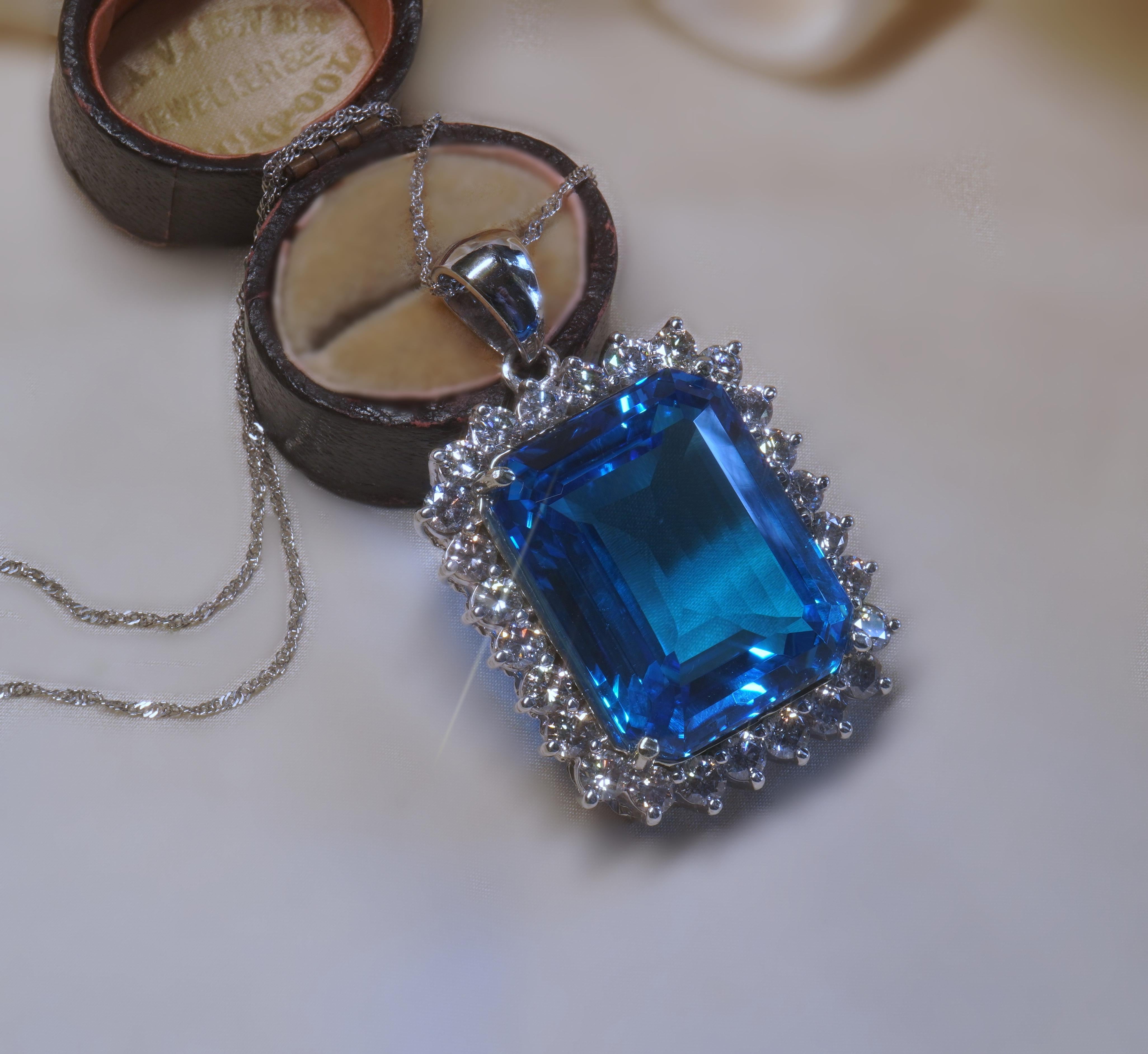 GIA Topaz 14K Pendant Diamond Certified Necklace Vintage VS HUGE 62.27 Carats! In Good Condition For Sale In Sylvania, GA