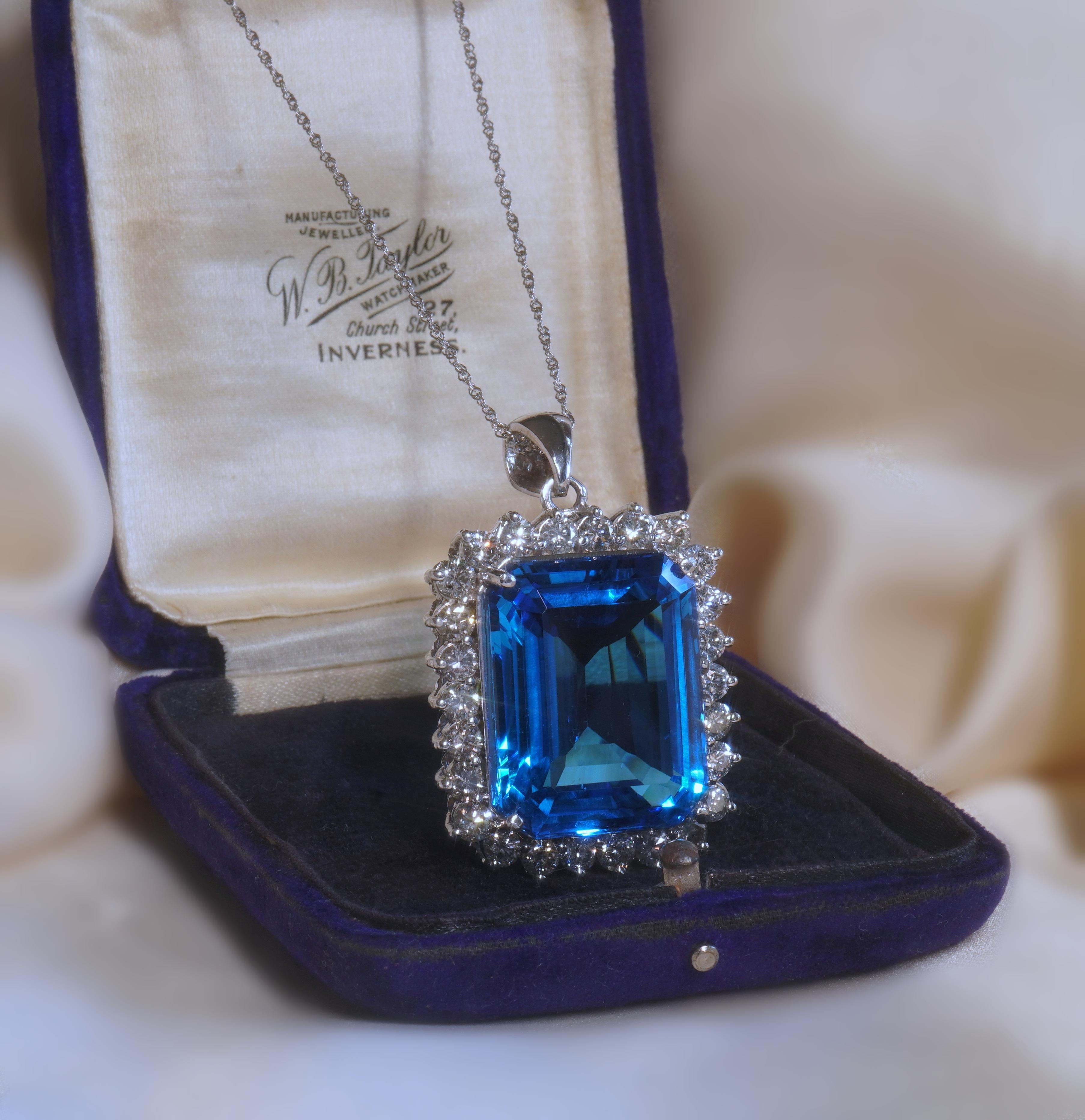 GIA Topaz 14K Pendant Diamond Certified Necklace Vintage VS HUGE 62.27 Carats! For Sale 1