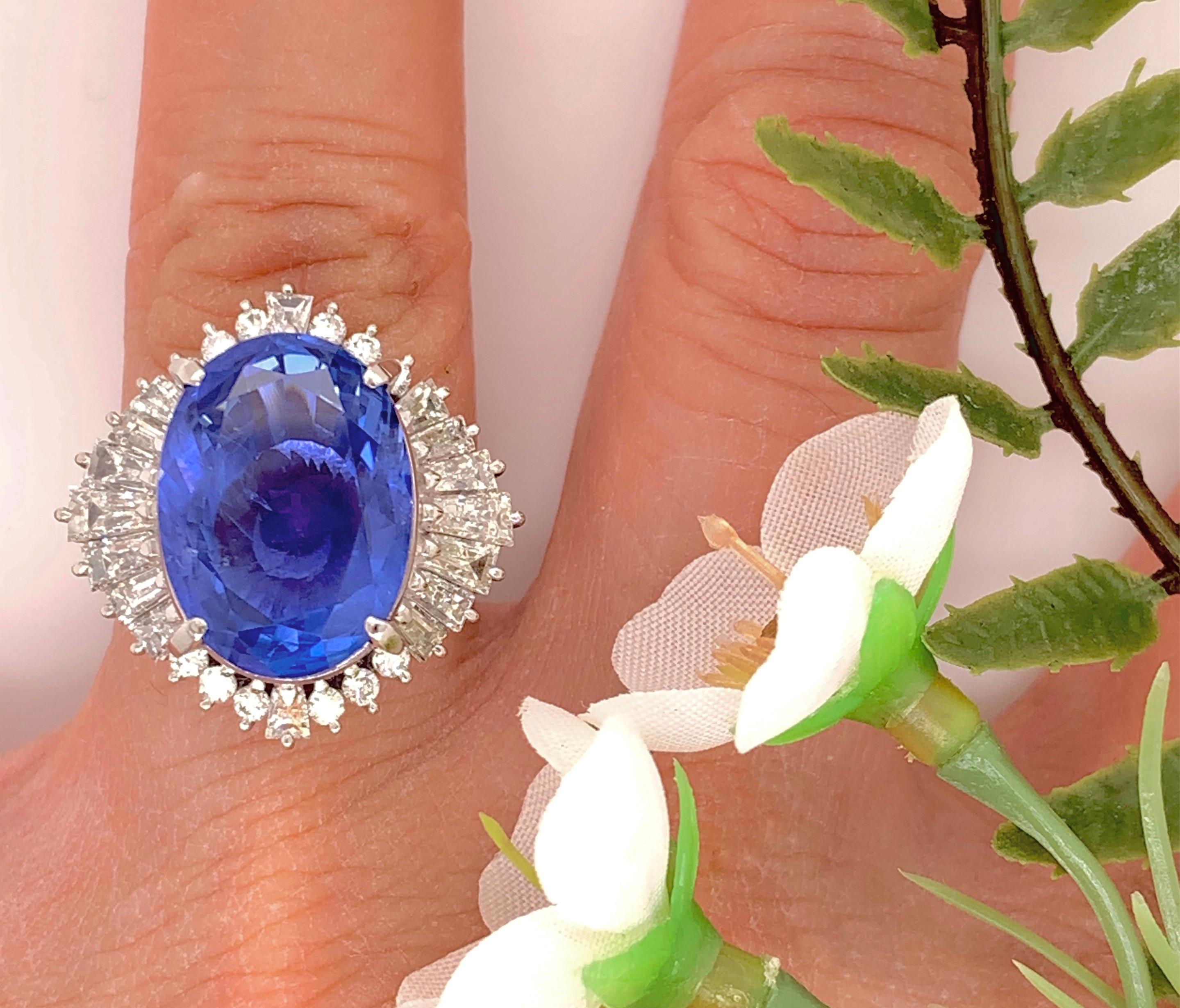 Oval Cut GIA Unheated 13.69 Carat Sapphire Cocktail Ring For Sale