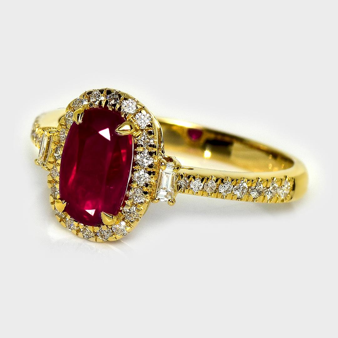 Contemporain GIA Bague de fiançailles en or jaune 18 carats de 1,44 ct de rubis afghan non chauffé en vente