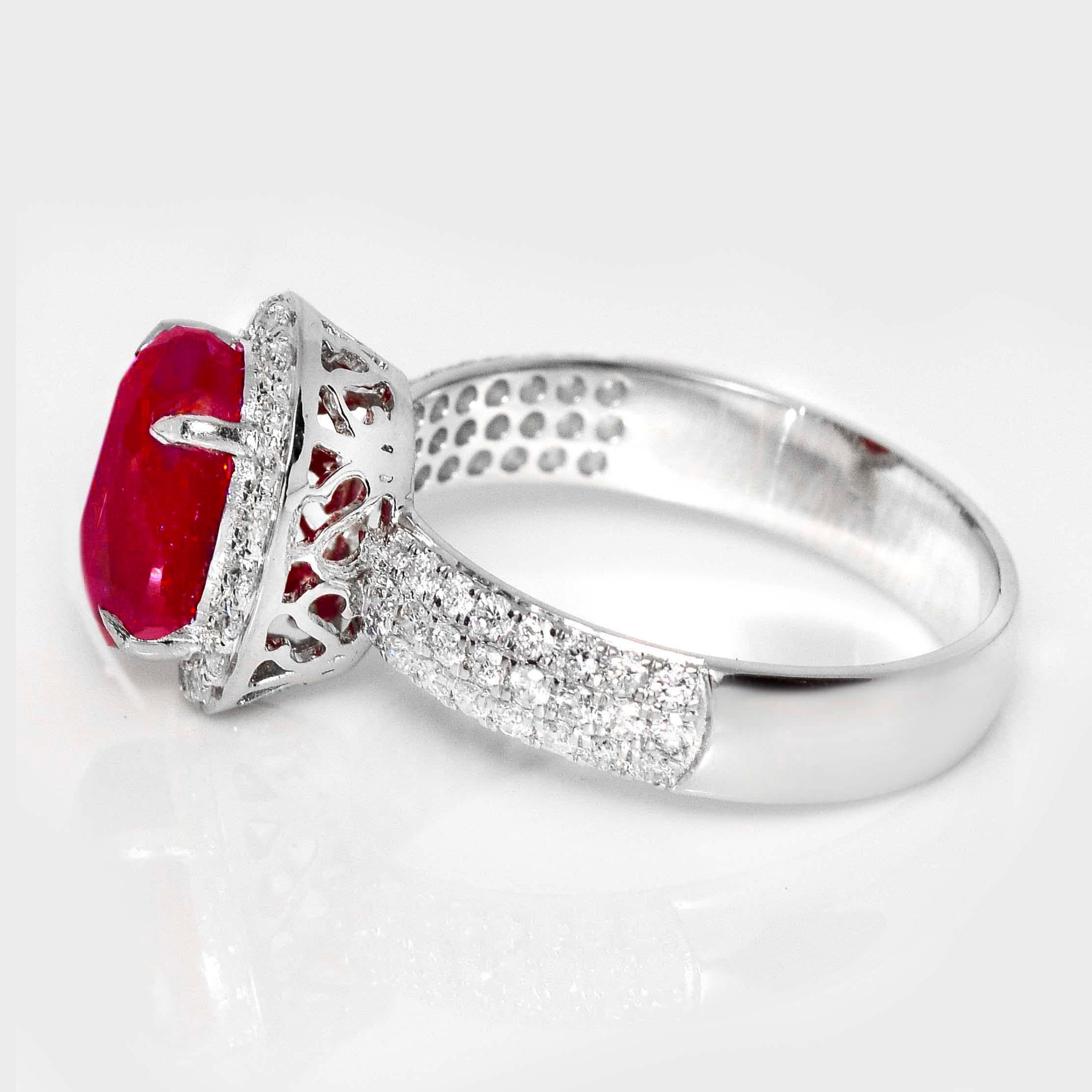 GIA Anillo de compromiso de oro de 18 quilates sin calentar de 3,12 quilates de rubí de sangre de paloma de Afganistán en venta 1