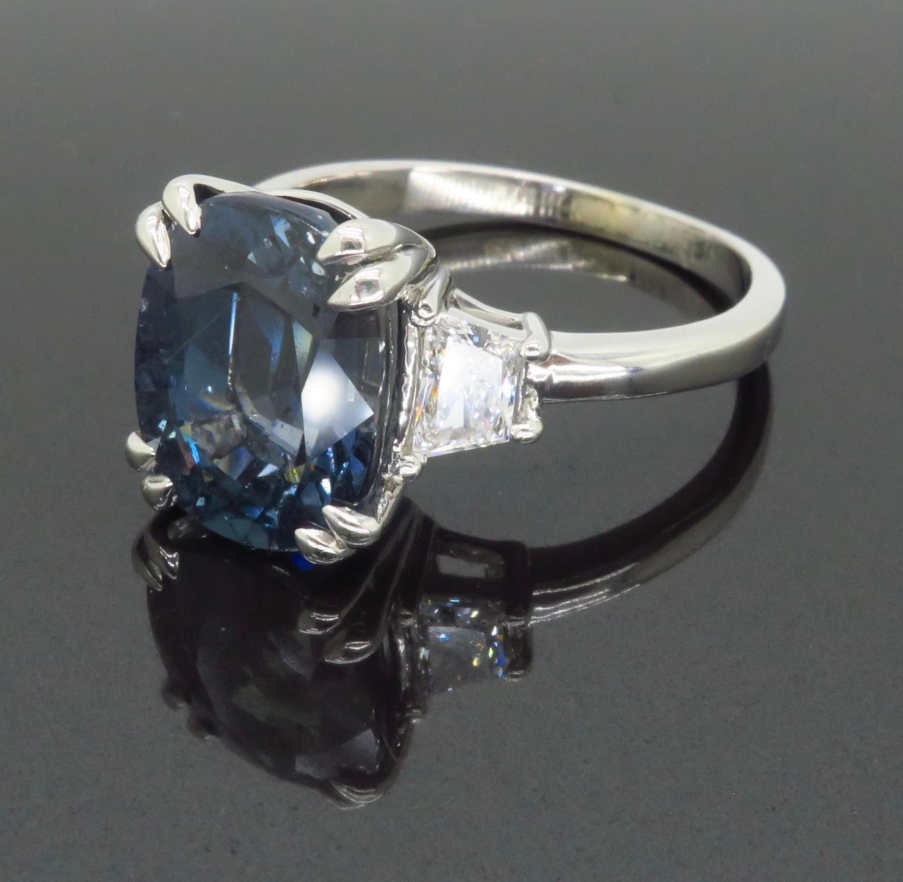 GIA Unheated Color Change Tanzanian Sapphire and Diamond Cocktail Ring For Sale 13
