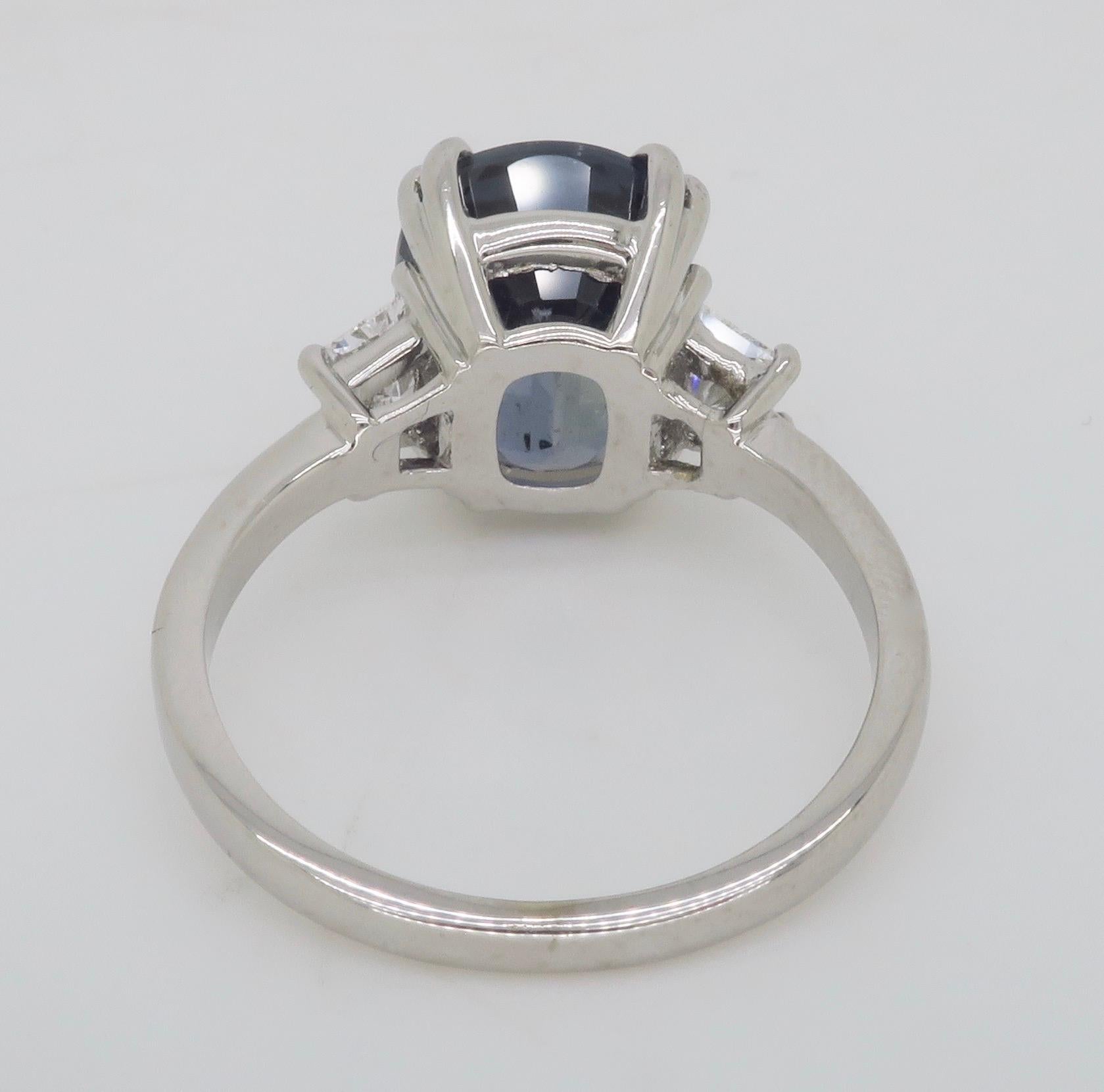GIA Unheated Color Change Tanzanian Sapphire and Diamond Cocktail Ring For Sale 3