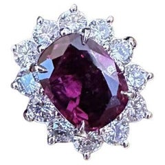 Bague halo en platine avec rubis naturel non chauffé de 2,68 carats et diamants certifiés GIA