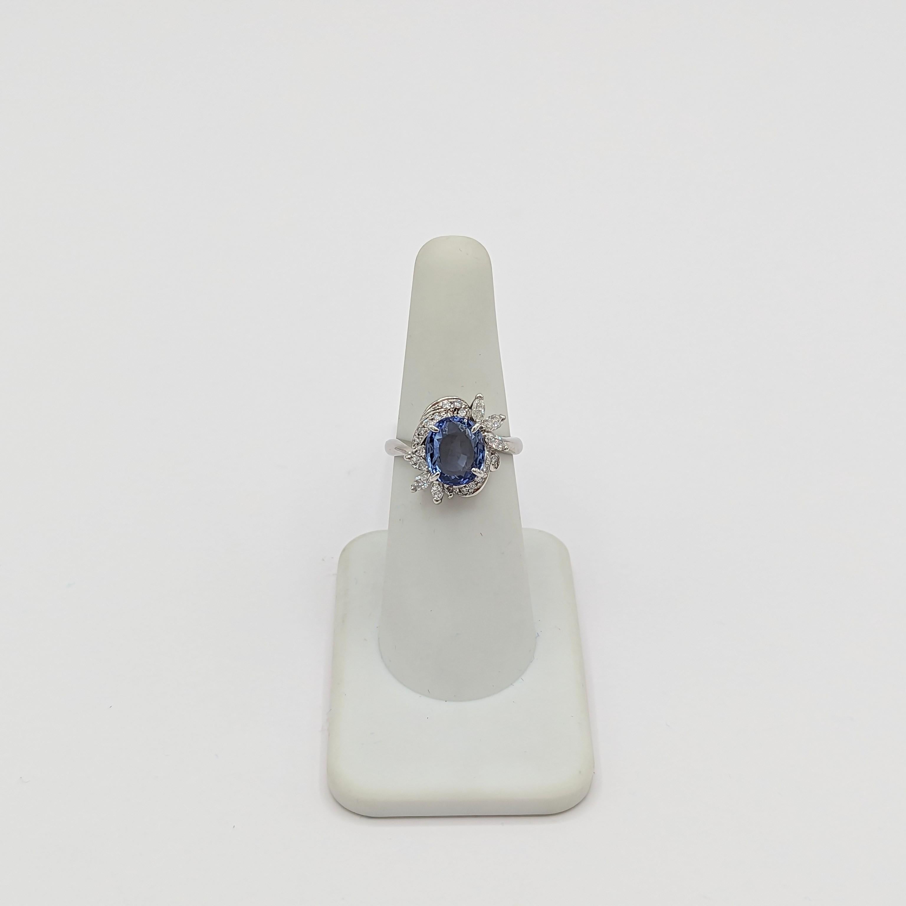 GIA Unheated Sri Lanka Blue Sapphire and White Diamond Ring in Platinum For Sale 1