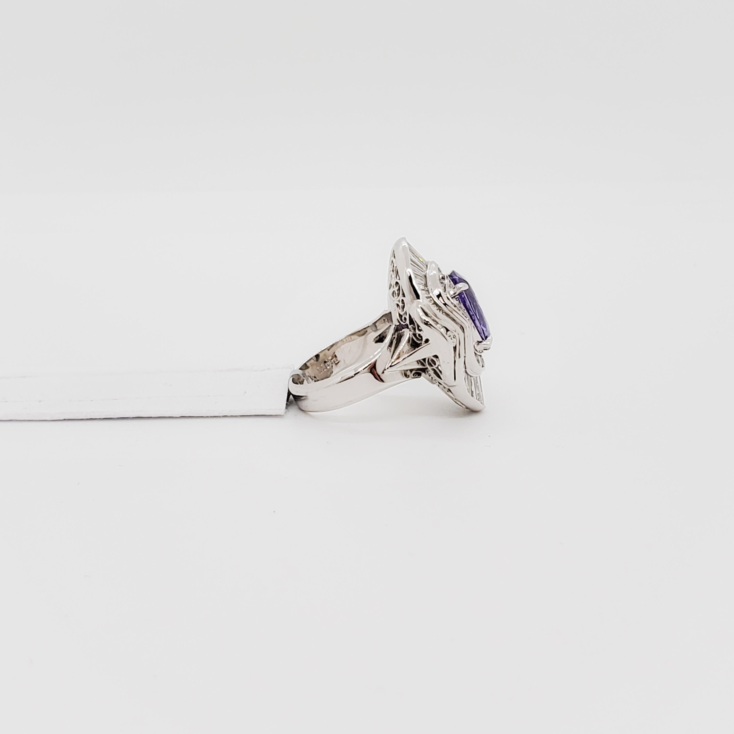GIA Unheated Sri Lanka Purple Sapphire Oval and White Diamond Cocktail Ring In New Condition In Los Angeles, CA