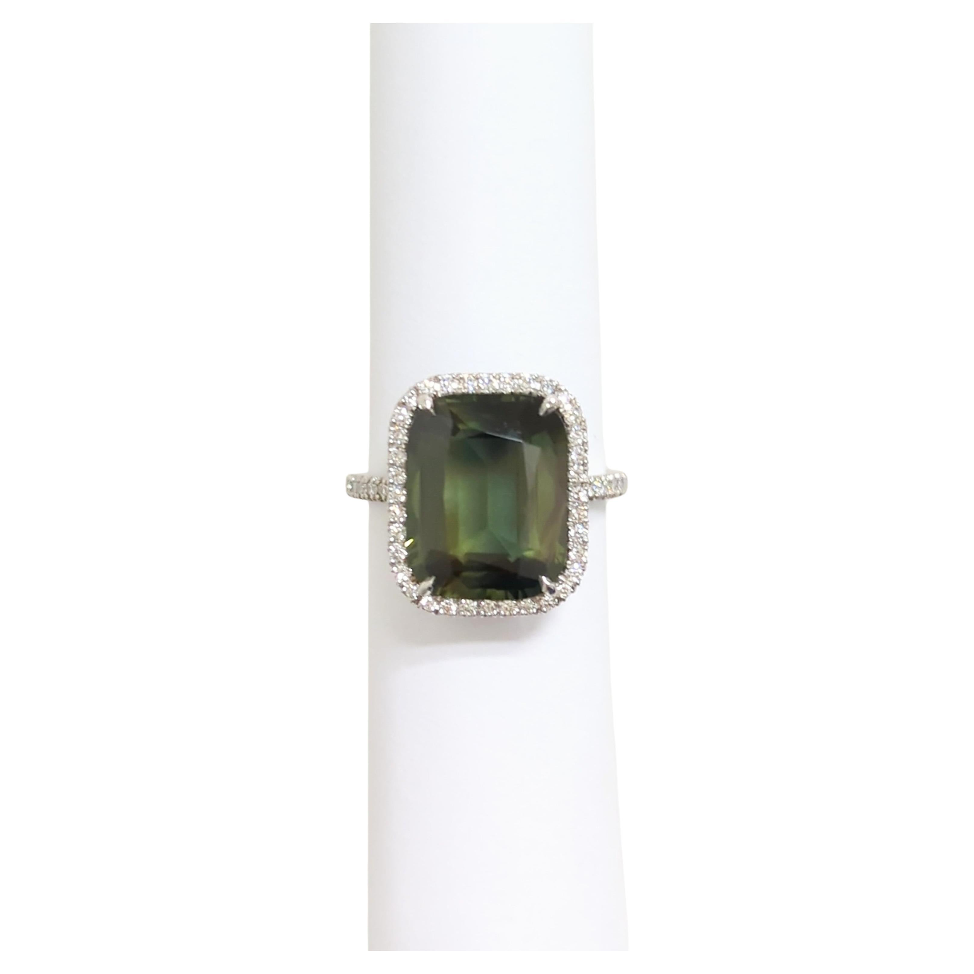 GIA Unheated Yellow Green Sapphire and White Diamond Cocktail Ring in Platinum For Sale