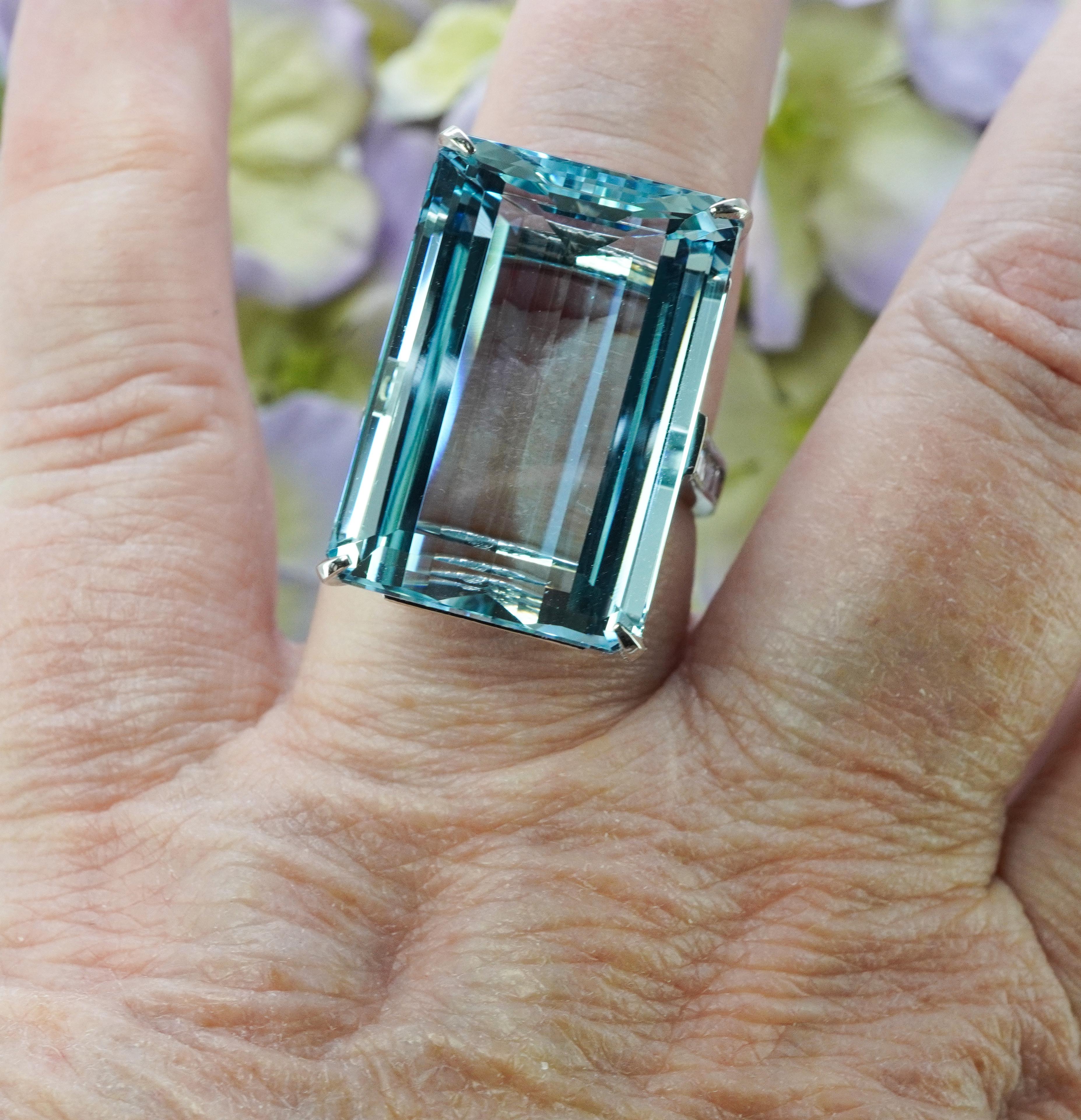 GIA Vintage 30ct Aquamarine Asscher Diamond Ring 18K White Gold Estate Jewelry For Sale 6