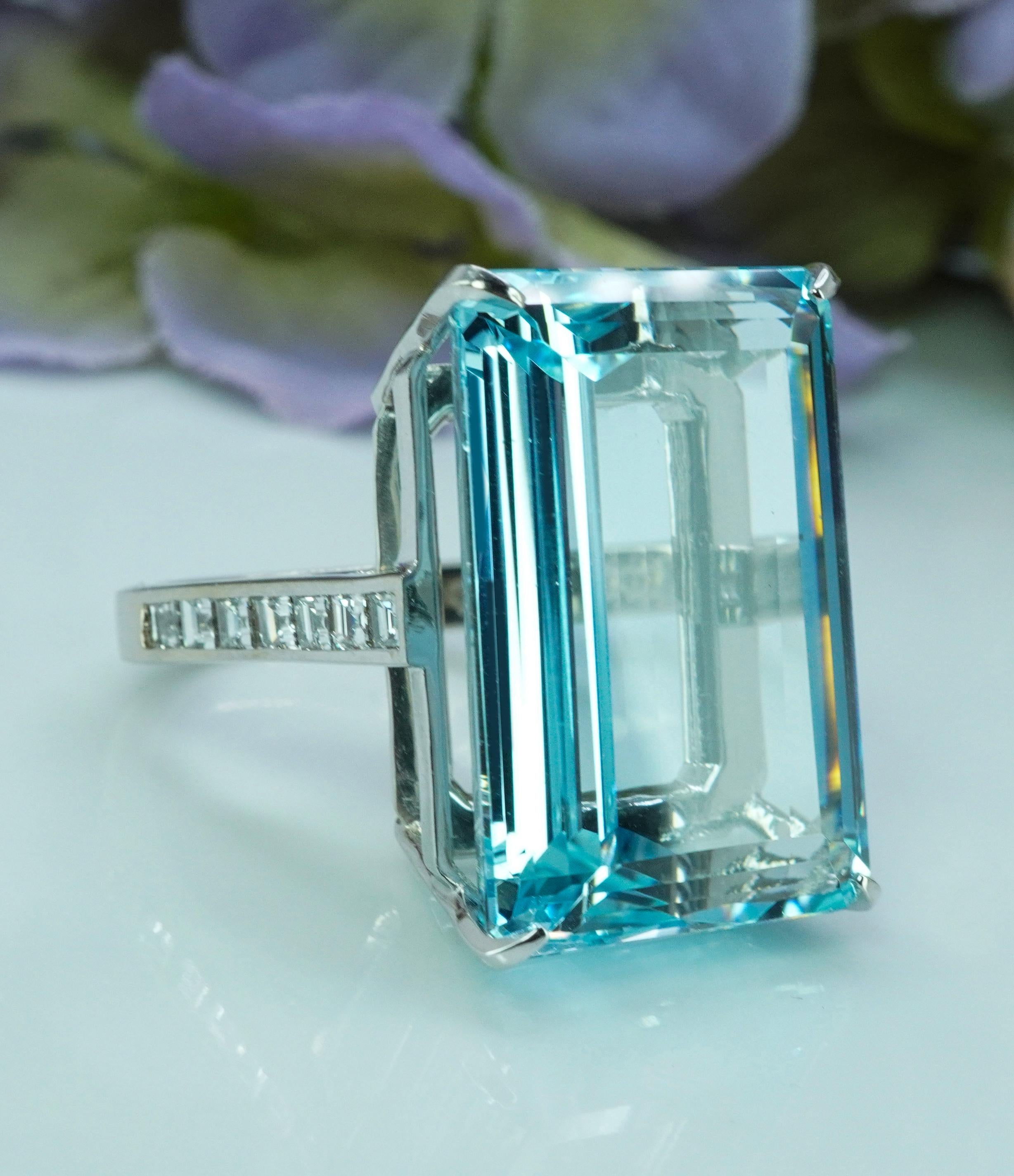 GIA Vintage 30ct Aquamarine Asscher Diamond Ring 18K White Gold Estate Jewelry For Sale 7