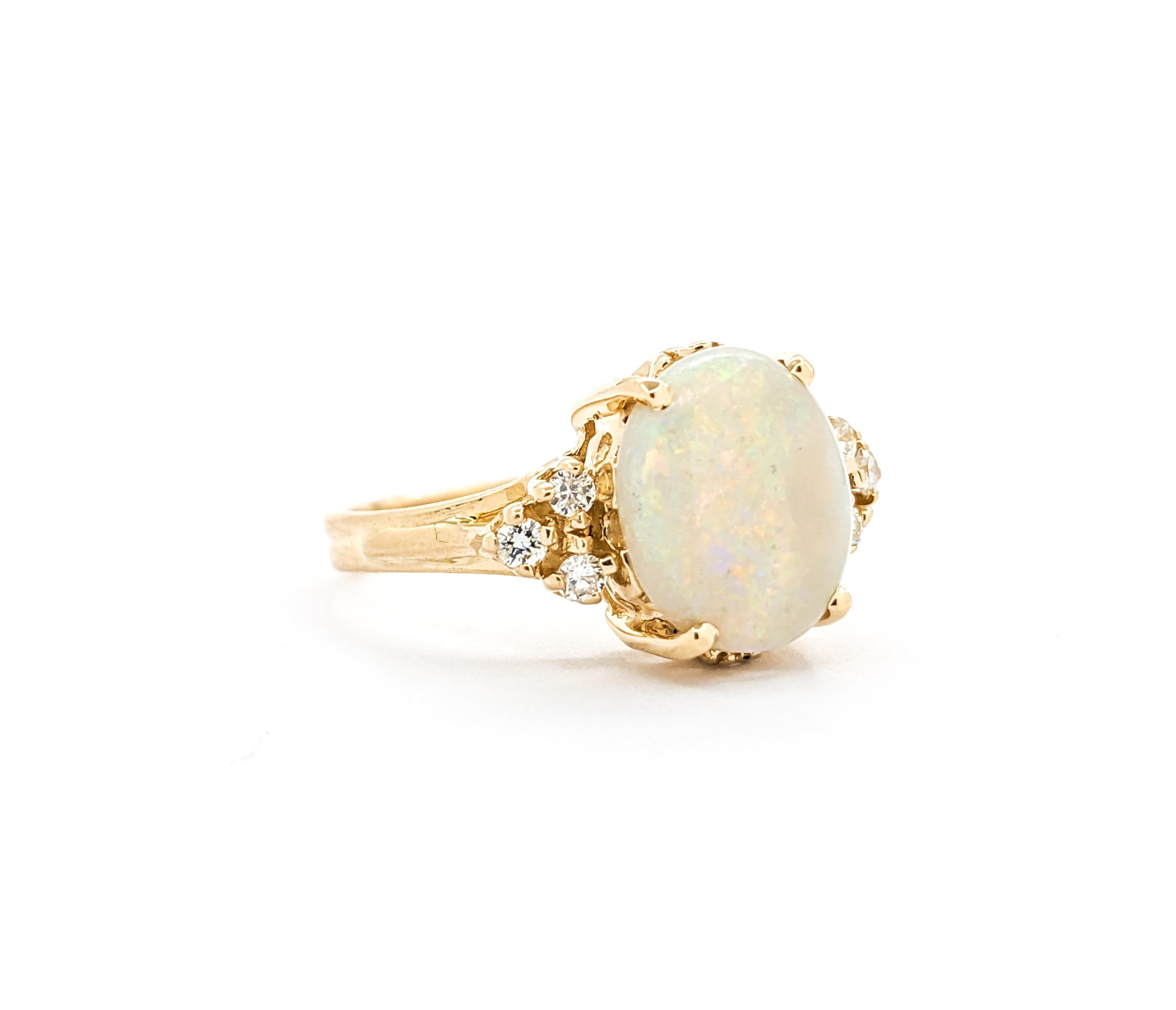 GIA Vintage Australian Opal & Diamant Ring in Gelbgold im Angebot 1