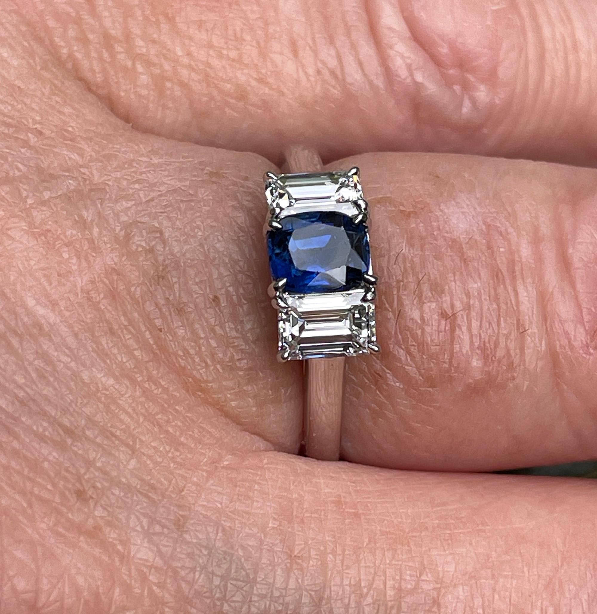 GIA Vintage TIFFANY & Co 1.75ctw No-Heat Blue Sapphire and Diamond Platinum Ring 4