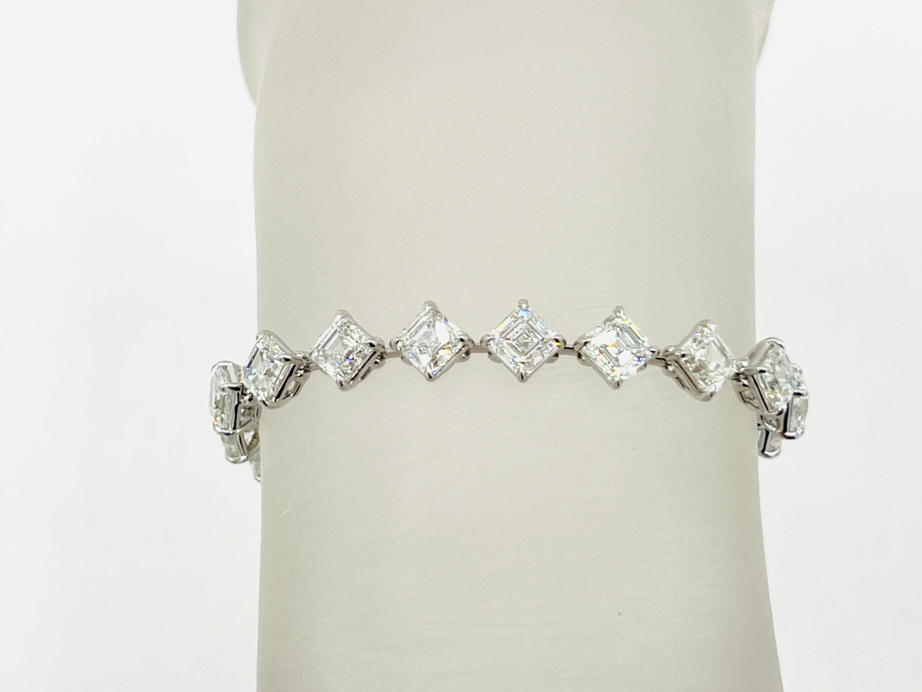 GIA White Diamond Asscher Cut 0.70 Carats Each Tennis Bracelet in 18K White Gold In New Condition For Sale In Los Angeles, CA
