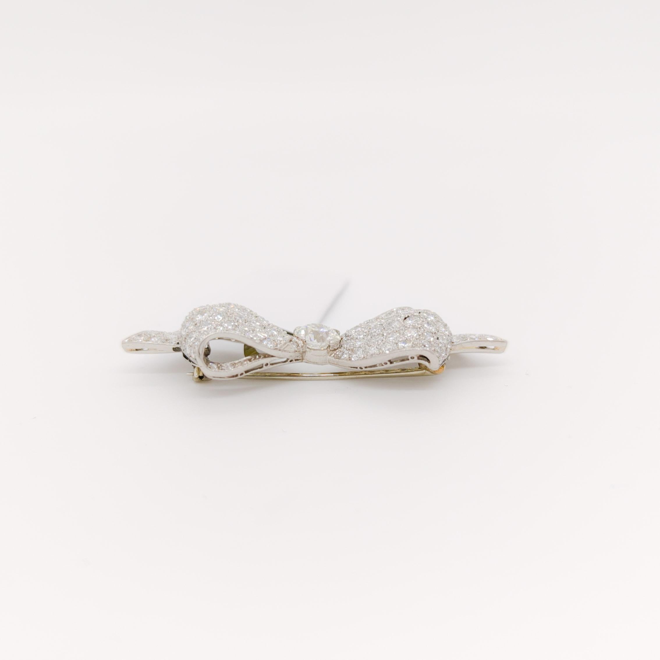 GIA White Diamond Bow Design Brooch in Platinum In New Condition For Sale In Los Angeles, CA