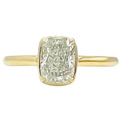 GIA Weißer Diamant im Kissenschliff 1,50 Karat Solitär-Ring aus 18 Karat Gelbgold