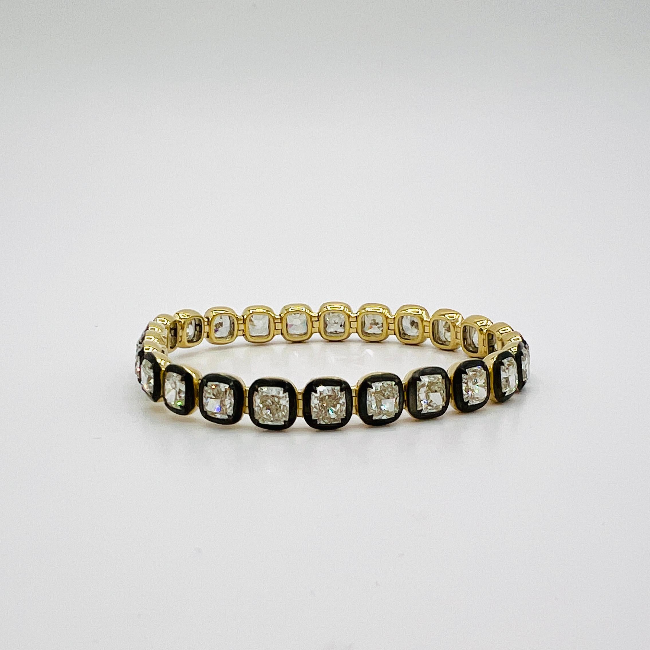 GIA Weißes Diamant-Kissenarmband mit Kissenschliff aus schwarzem Rhodium und 18 Karat Gelbgold 4