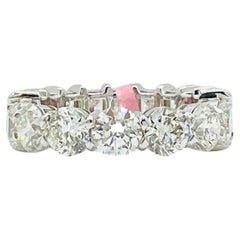 GIA Anillo de diamantes blancos talla esmeralda y redondos en oro blanco de 18 quilates